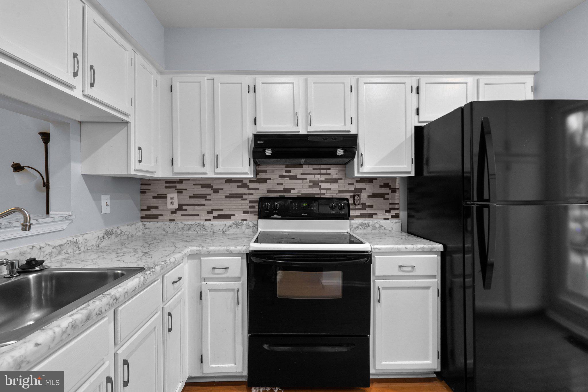 SILVER SPRING CNTRY CLUB - Residential