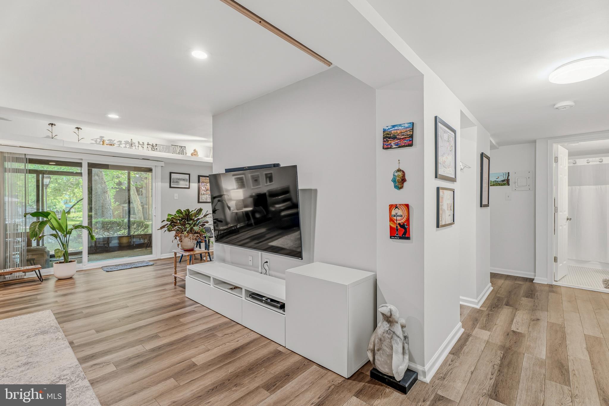 PIKESVILLE - Residential