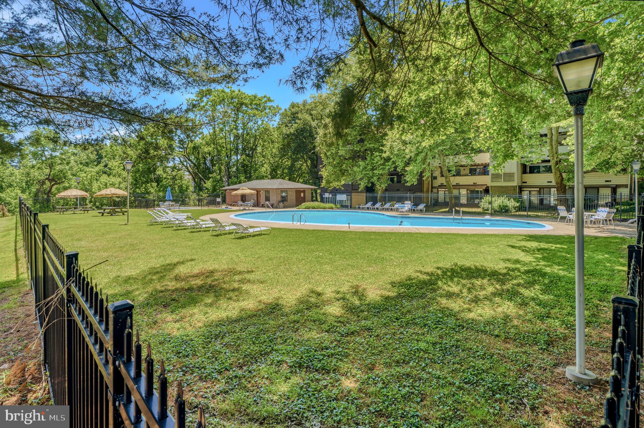 PIKESVILLE - Residential