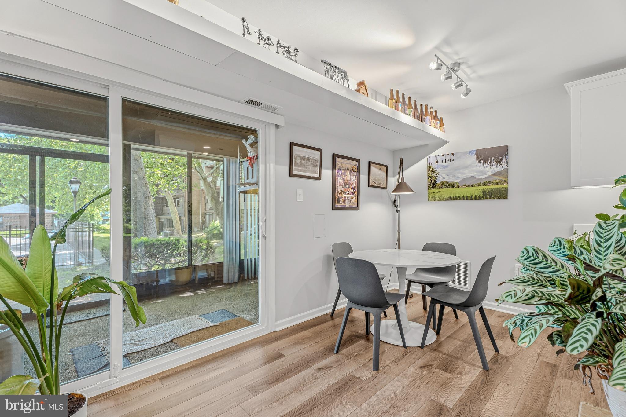 PIKESVILLE - Residential