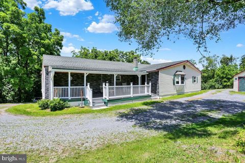790 RIVER ROAD MOHRSVILLE PA 19541