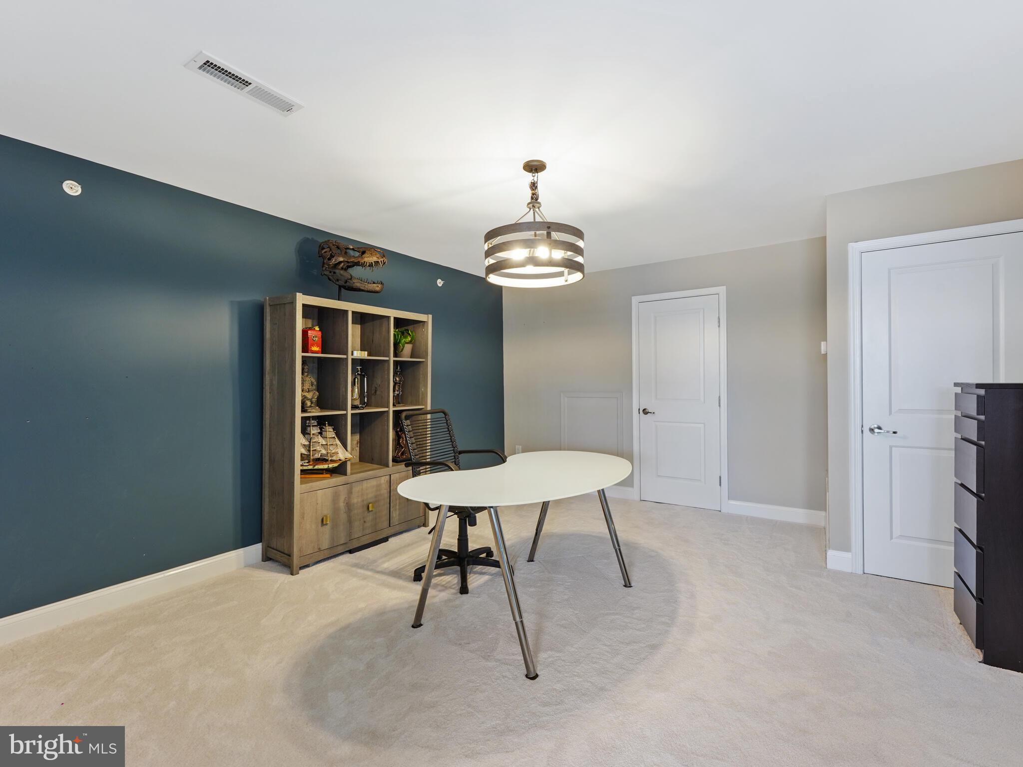 SPRING OAK - Residential