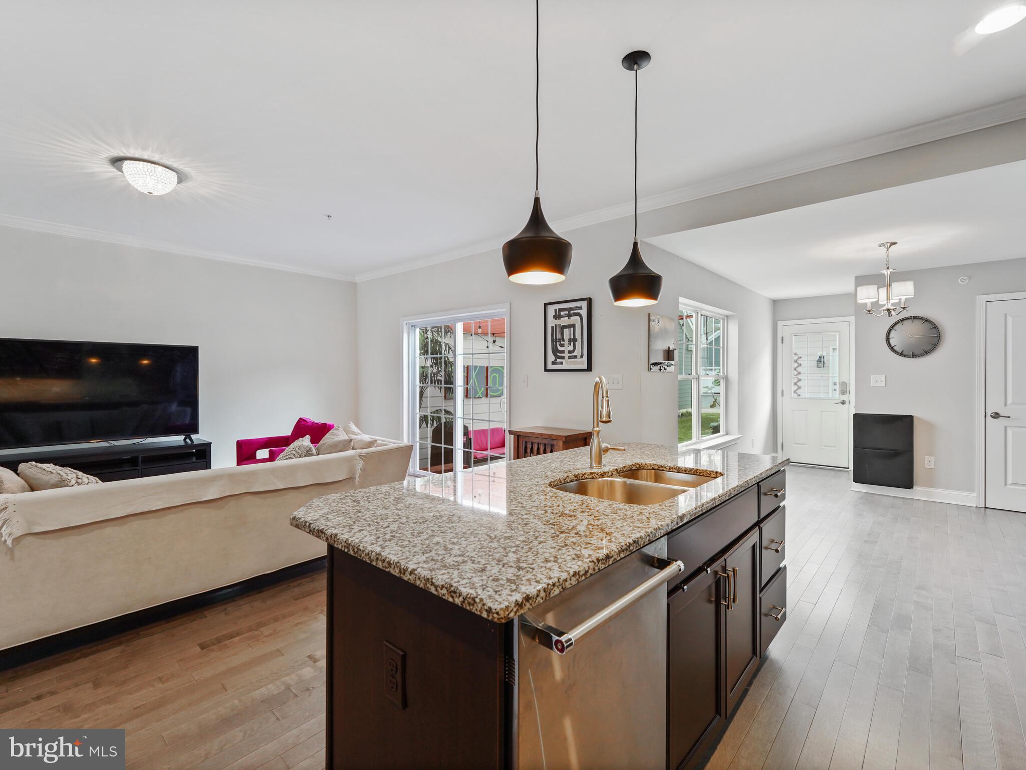 SPRING OAK - Residential