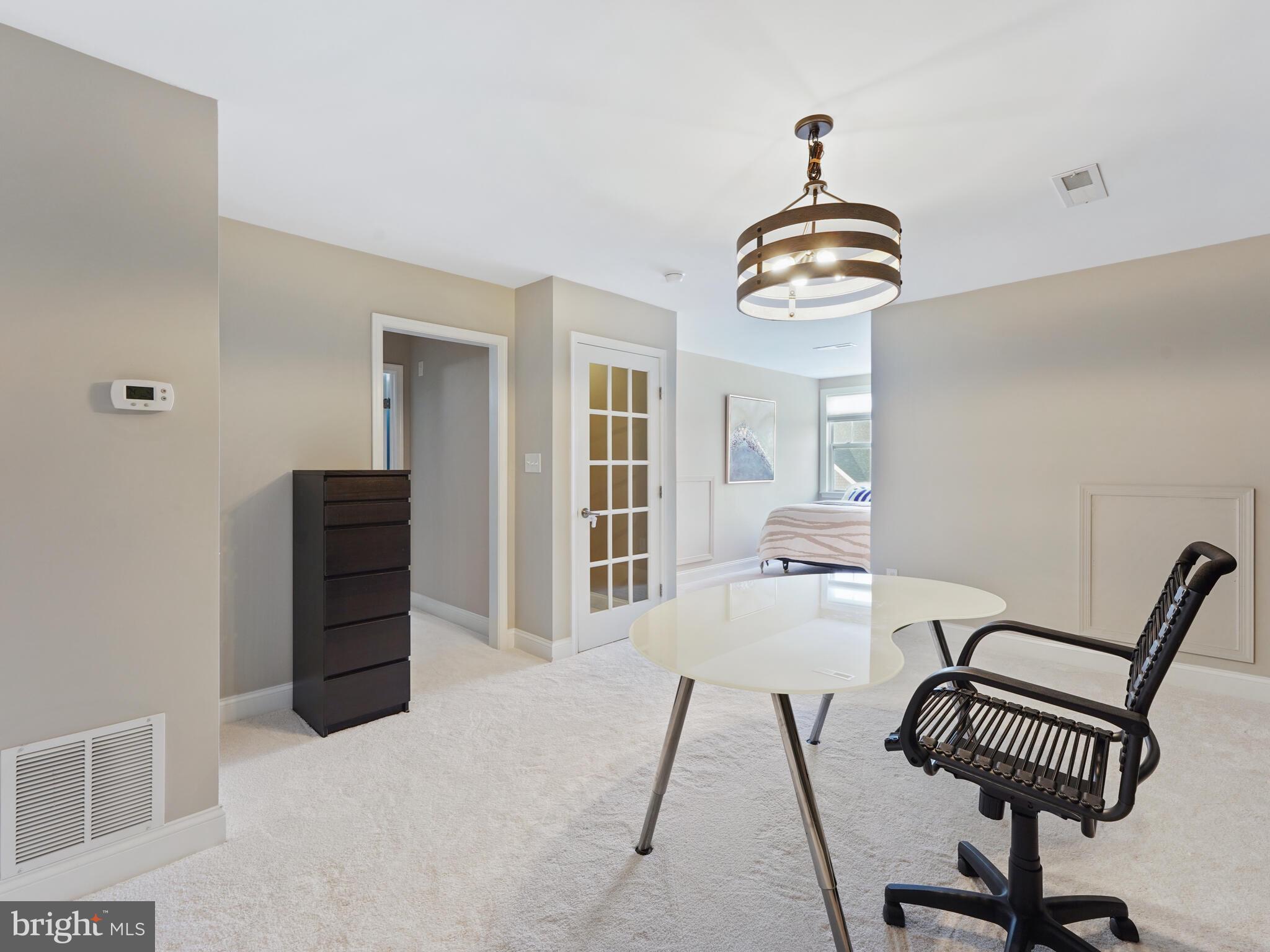 SPRING OAK - Residential