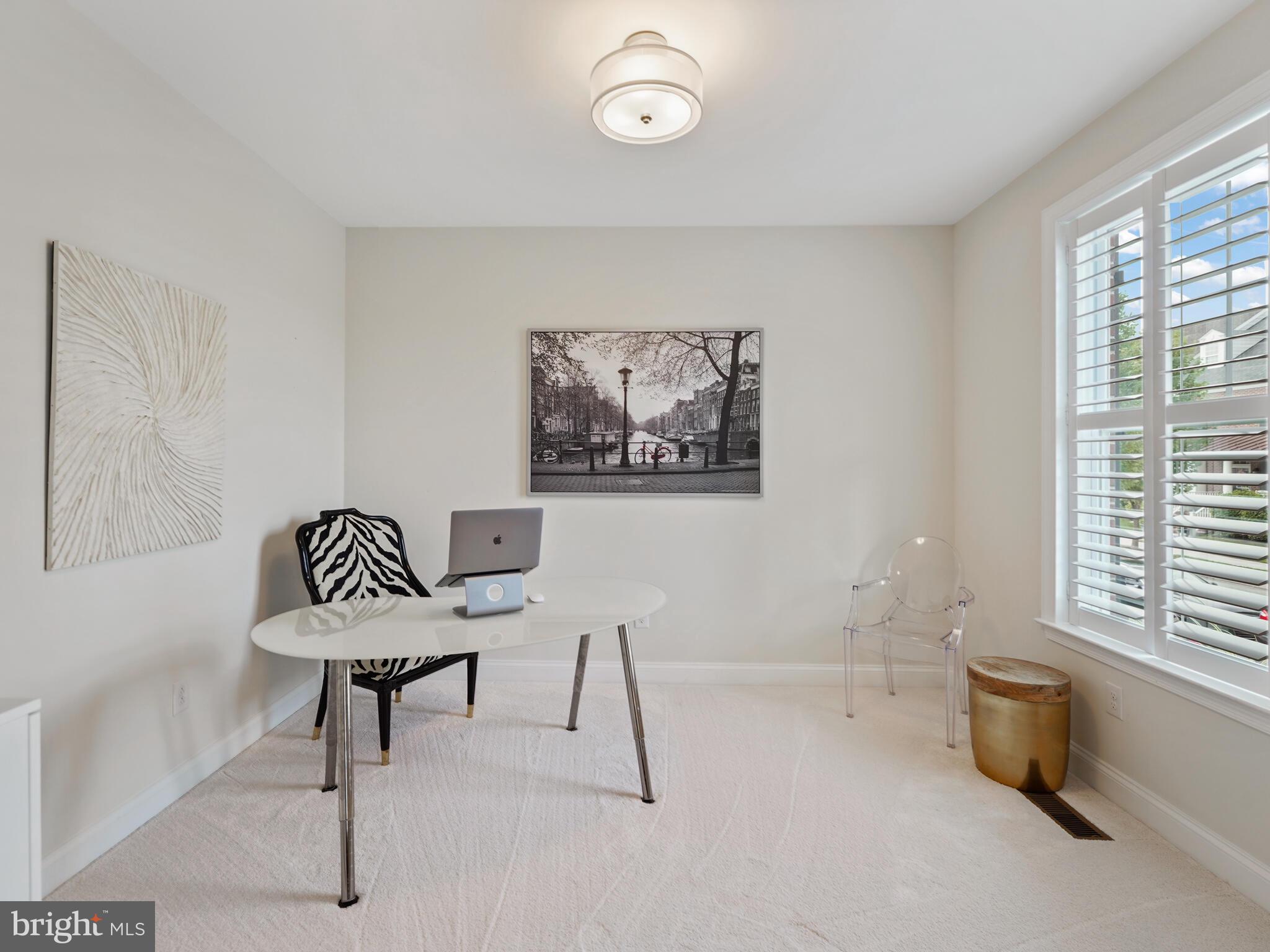 SPRING OAK - Residential