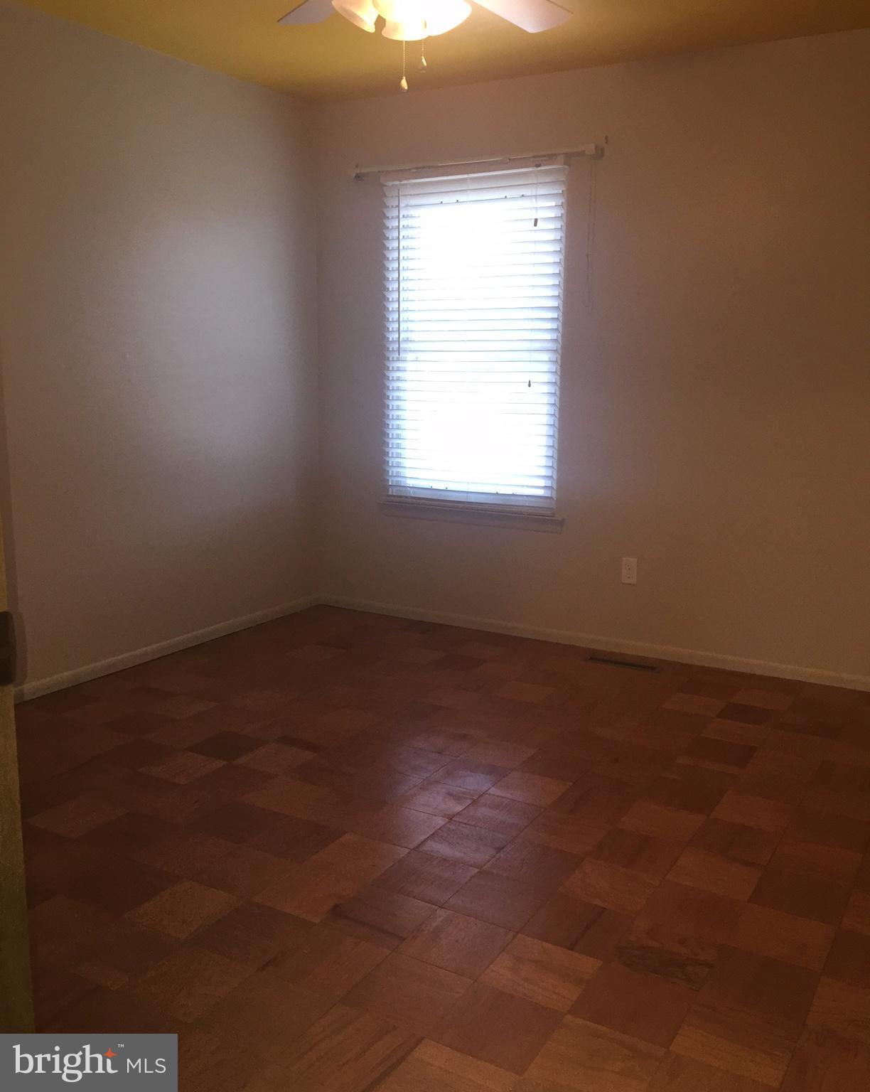 HARFORD SQUARE - Residential Lease