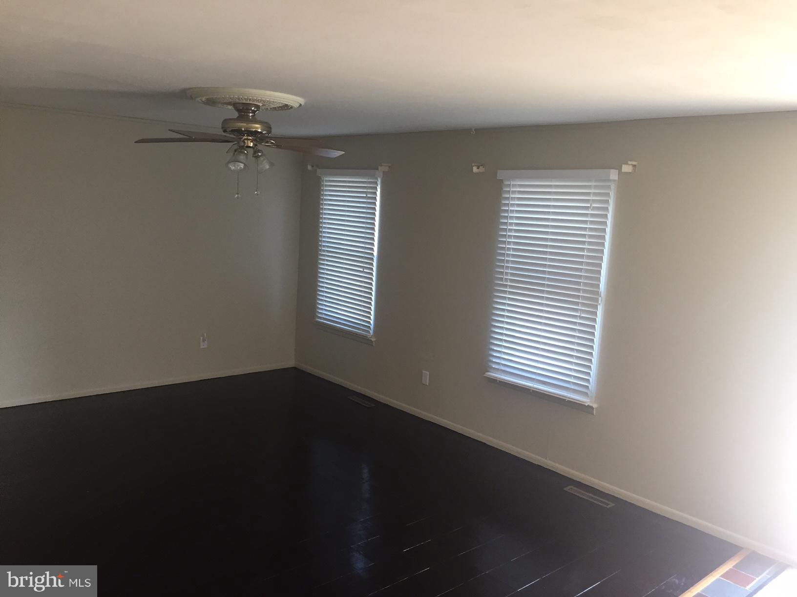 HARFORD SQUARE - Residential Lease