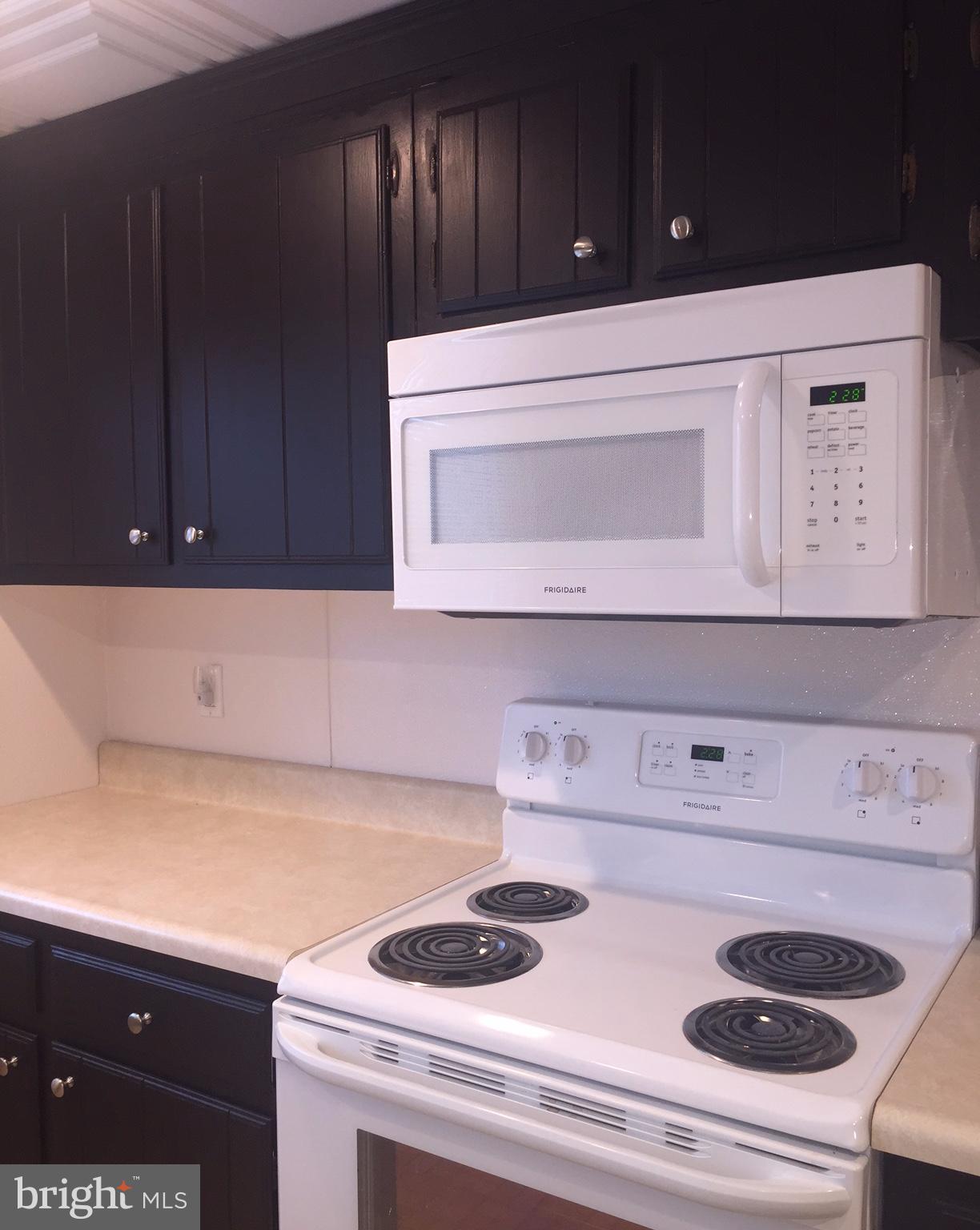 HARFORD SQUARE - Residential Lease