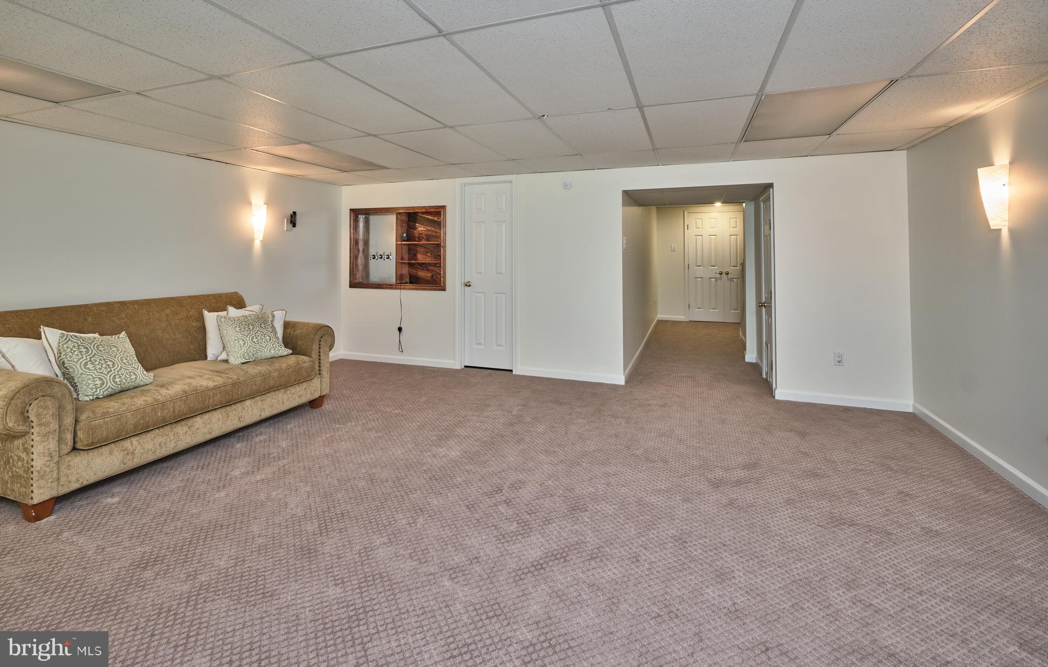 CHARING CROSS - Residential Lease