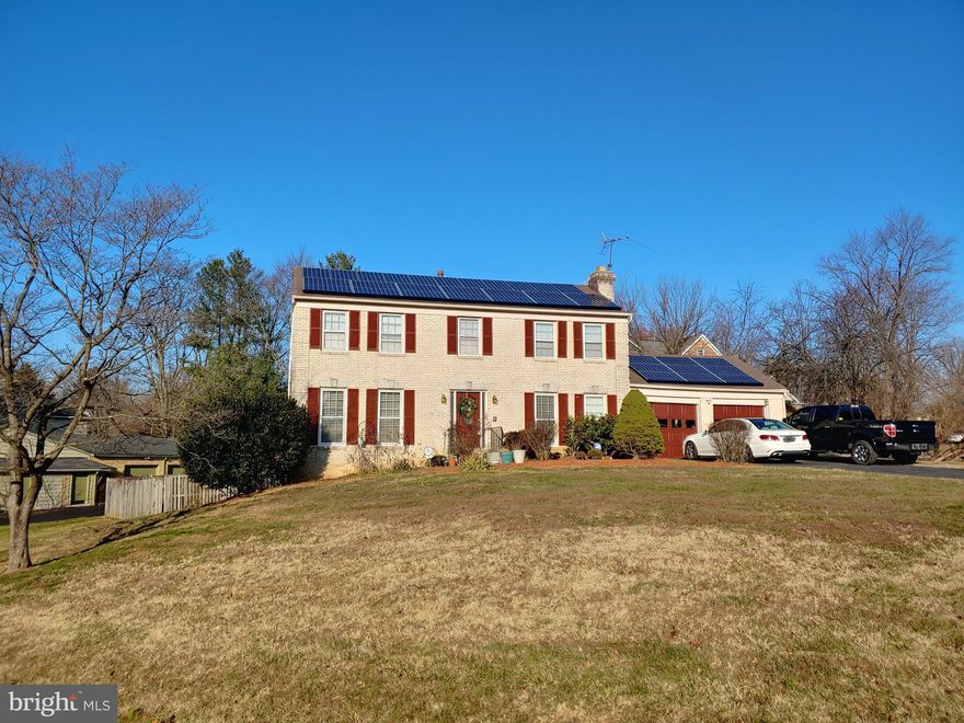 One Buyer's Loss is YOUR Gain!!! $10,000 credit is available for full price offer.  Elegant, sprawling, yet cozy and inviting!!! This 5BR/3.5BA colonial sits on an ENORMOUS corner lot and welcomes you to the highly coveted Stonegate neighborhood in Silver Spring, MD.  This stately home offers gleaming hardwood floors throughout, magnificent granite counter tops and ceramic tile in the kitchen, spacious and comfortable bedrooms and a HUGE sunroom that spells NIRVANA!!!   Your new home is highlighted with eco friendly Solar Panels, a gas fireplace, a large 2 car garage with a deep, broad driveway and an expansive back yard, perfect for entertaining.  The basement needs  a little TLC, but is PERFECT for the buyer with a vision. One who's ready to create a masterpiece on an empty canvas and is excited about the opportunity make it their own. Property is accessible to an abundance of major roads and highways like: ICC 200, 650, I-495, 29 and it's convenient to DC, shopping, restaurants and so many more points of interest!!!  And seller is offering a HOME WARRANTY!!! Don't miss out on this one!!!