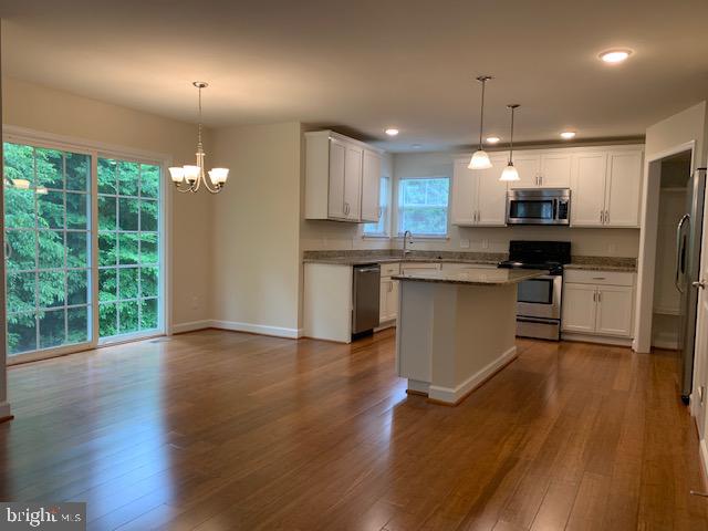 DABNEY WOODS - Residential Lease