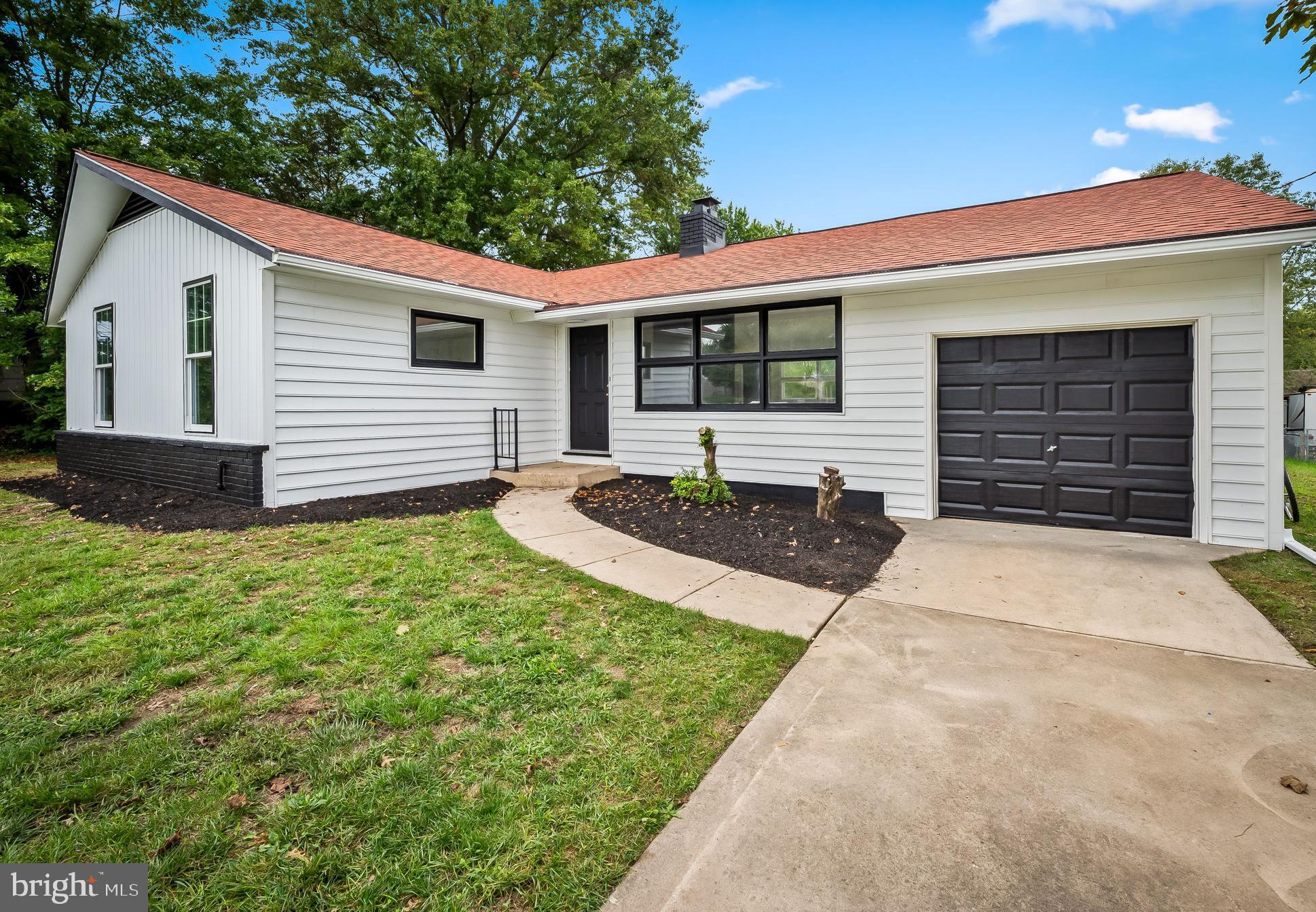 ABERDEEN HILLS - Residential