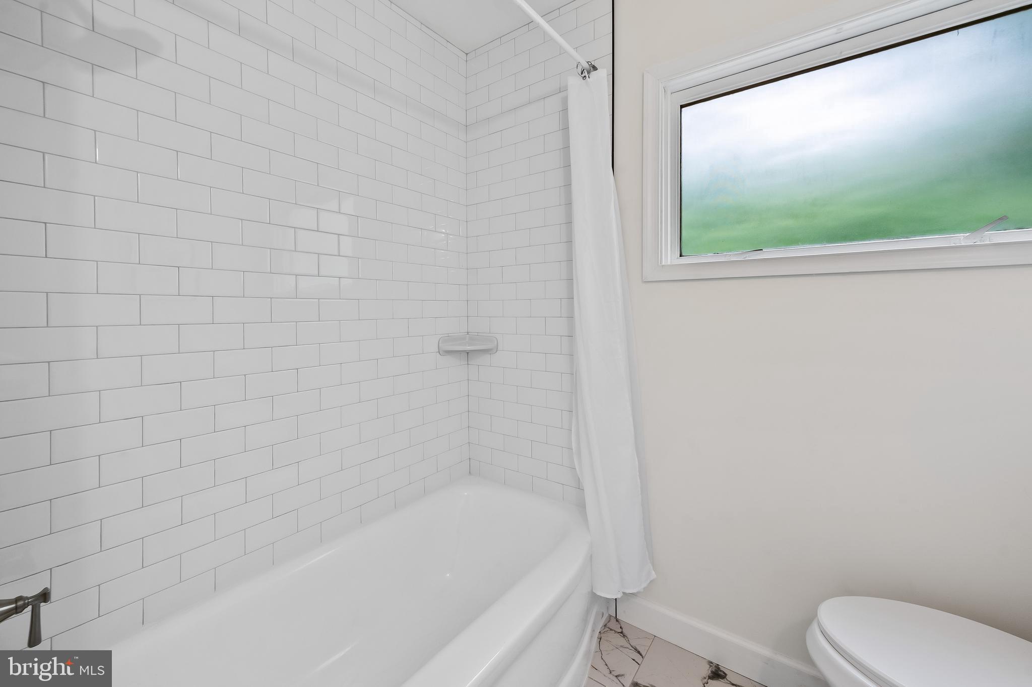 ABERDEEN HILLS - Residential