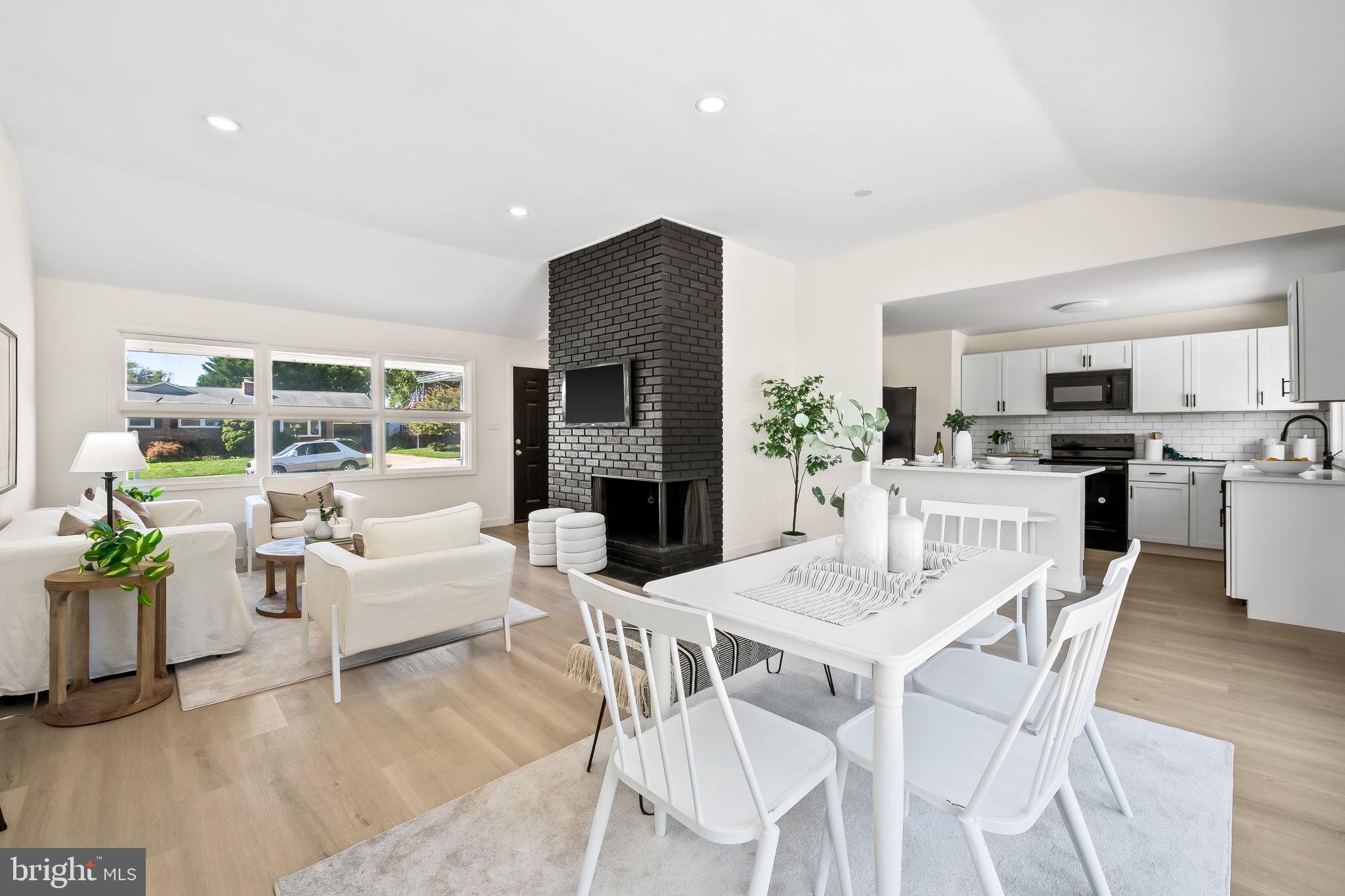 ABERDEEN HILLS - Residential