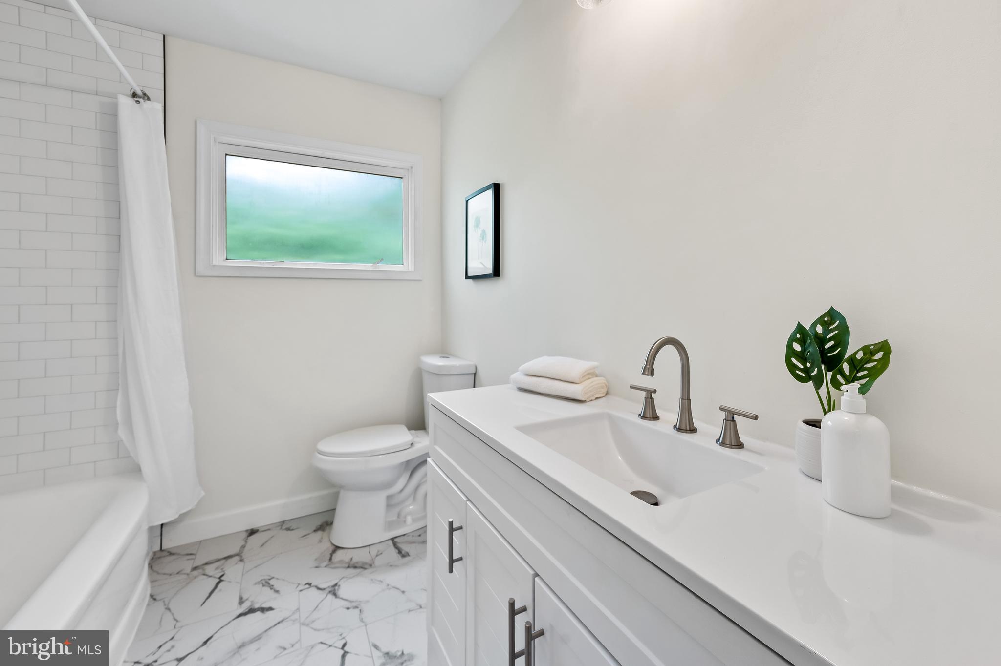 ABERDEEN HILLS - Residential