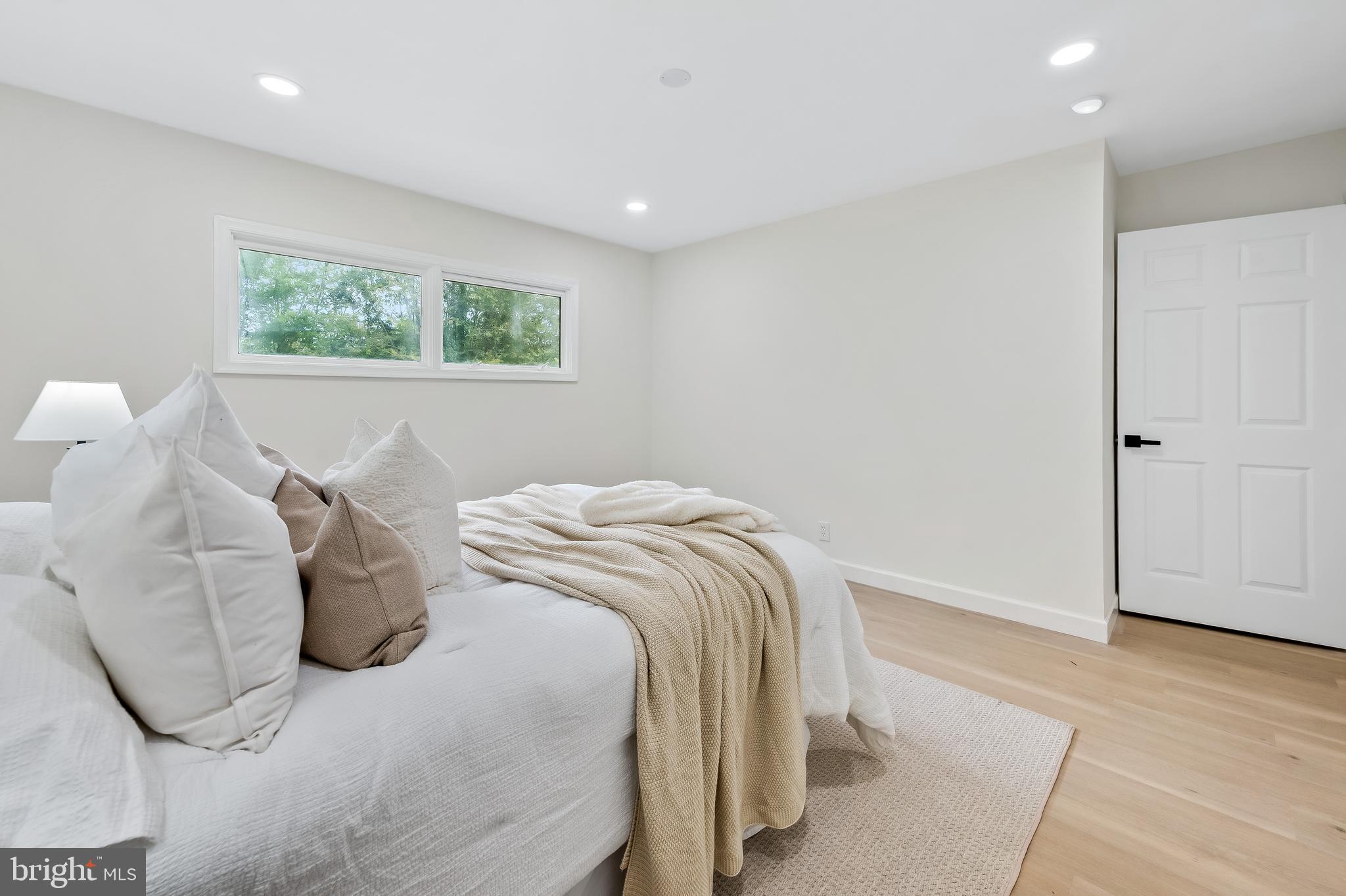 ABERDEEN HILLS - Residential