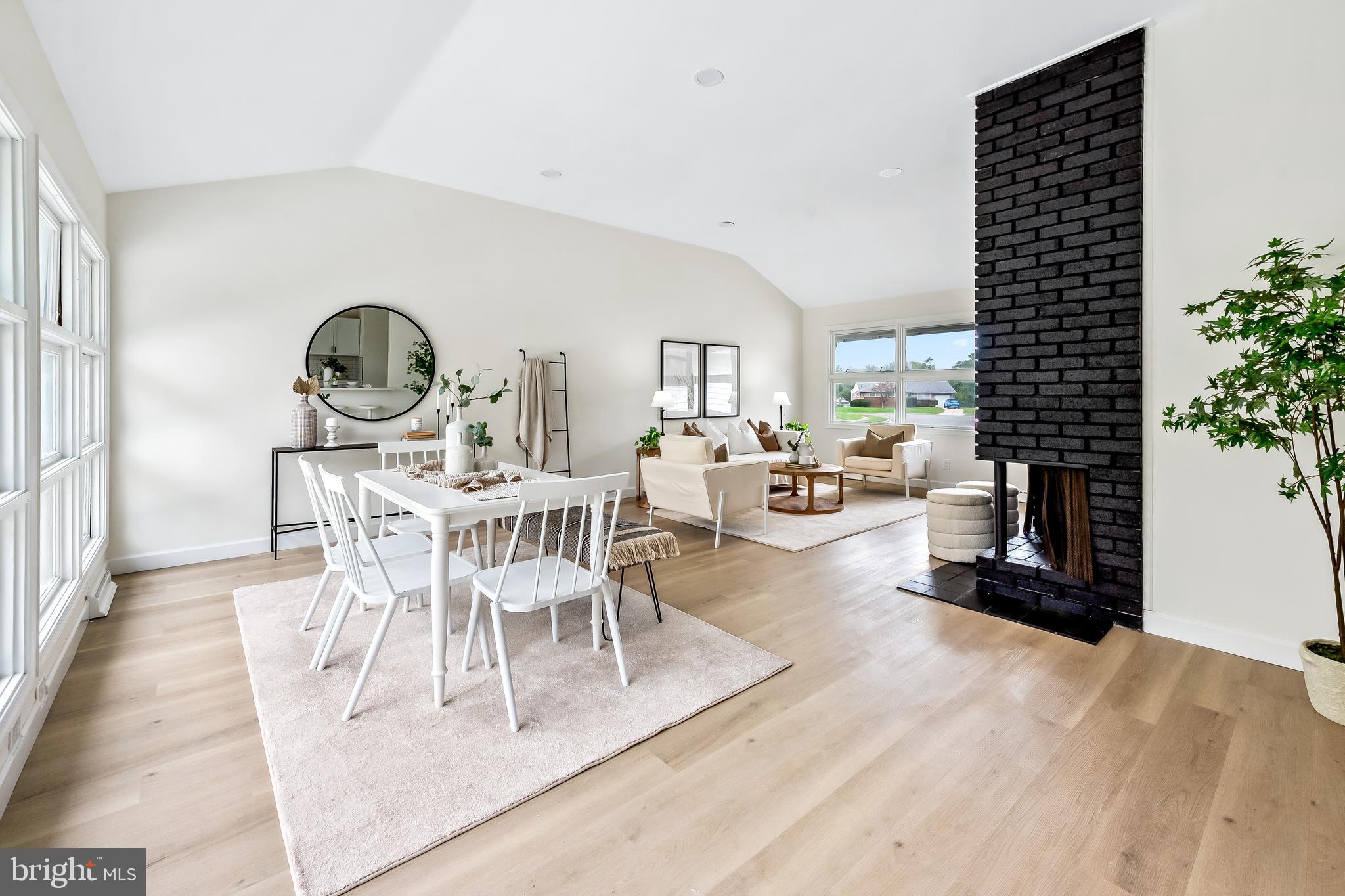 ABERDEEN HILLS - Residential