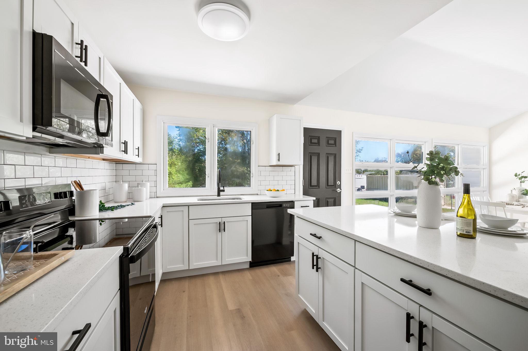 ABERDEEN HILLS - Residential