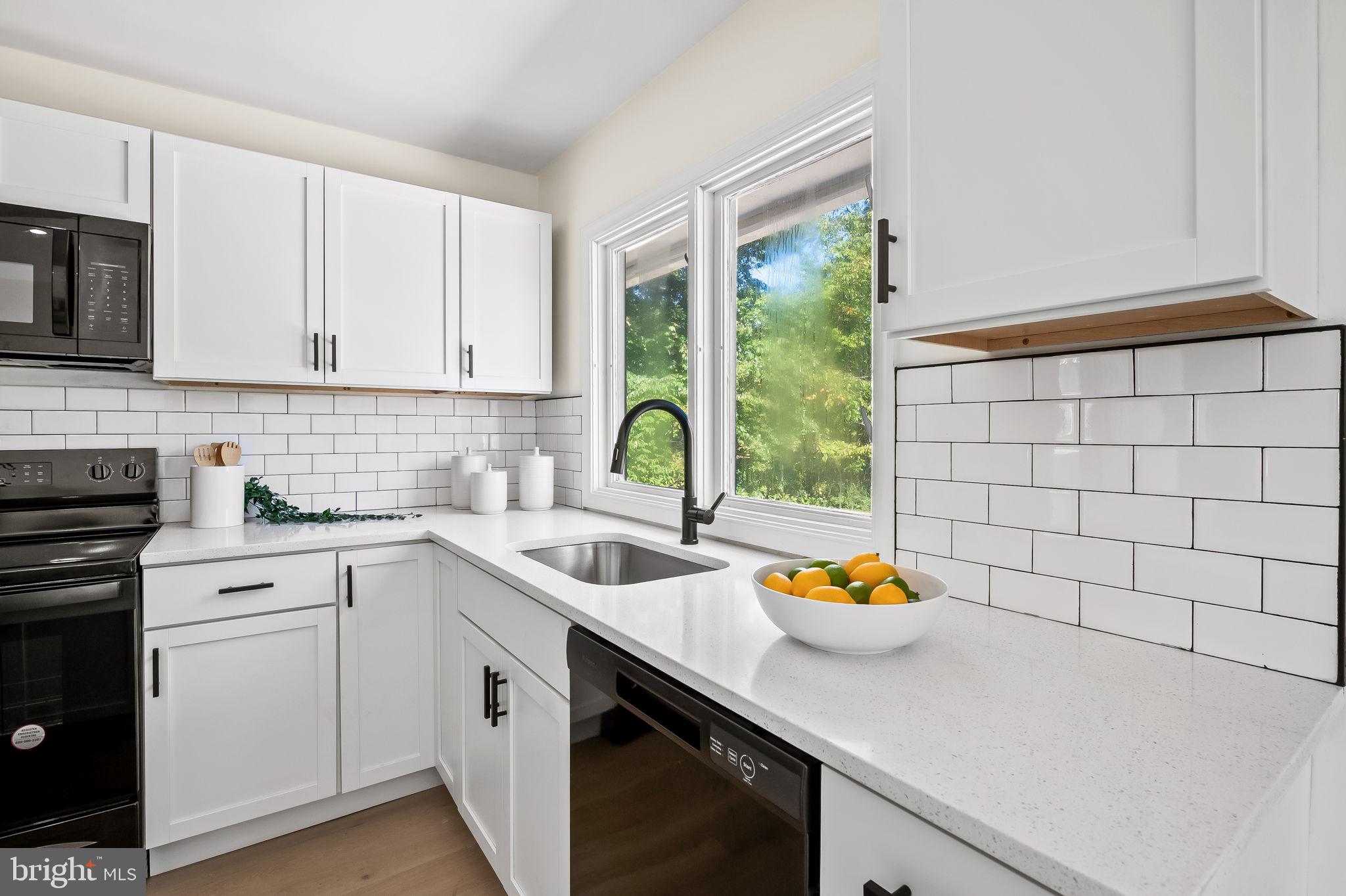 ABERDEEN HILLS - Residential