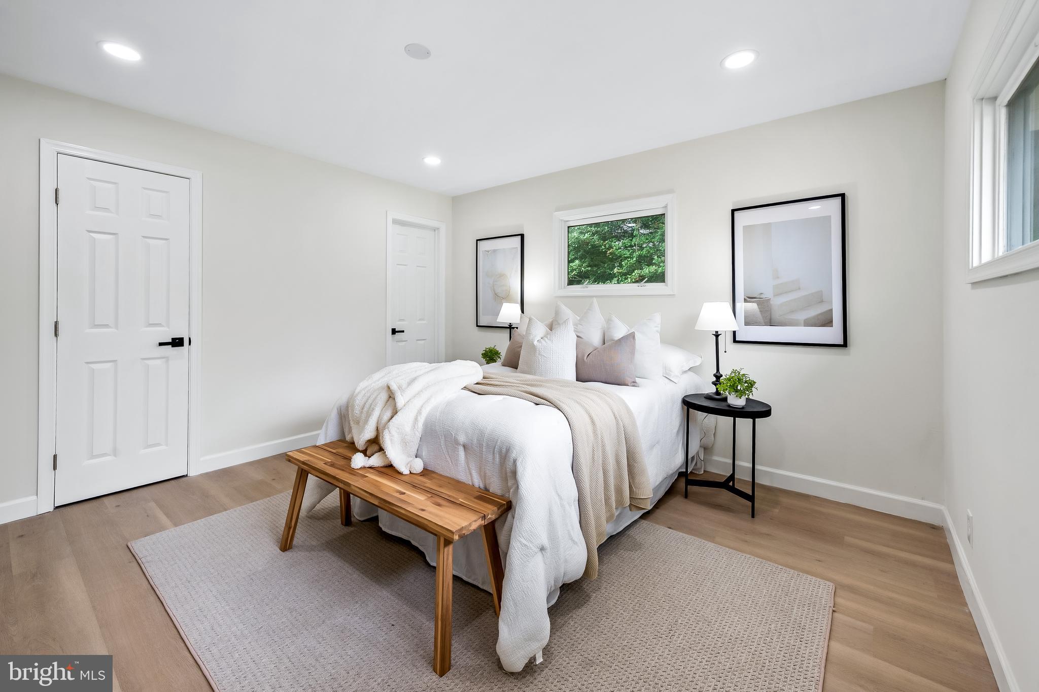 ABERDEEN HILLS - Residential