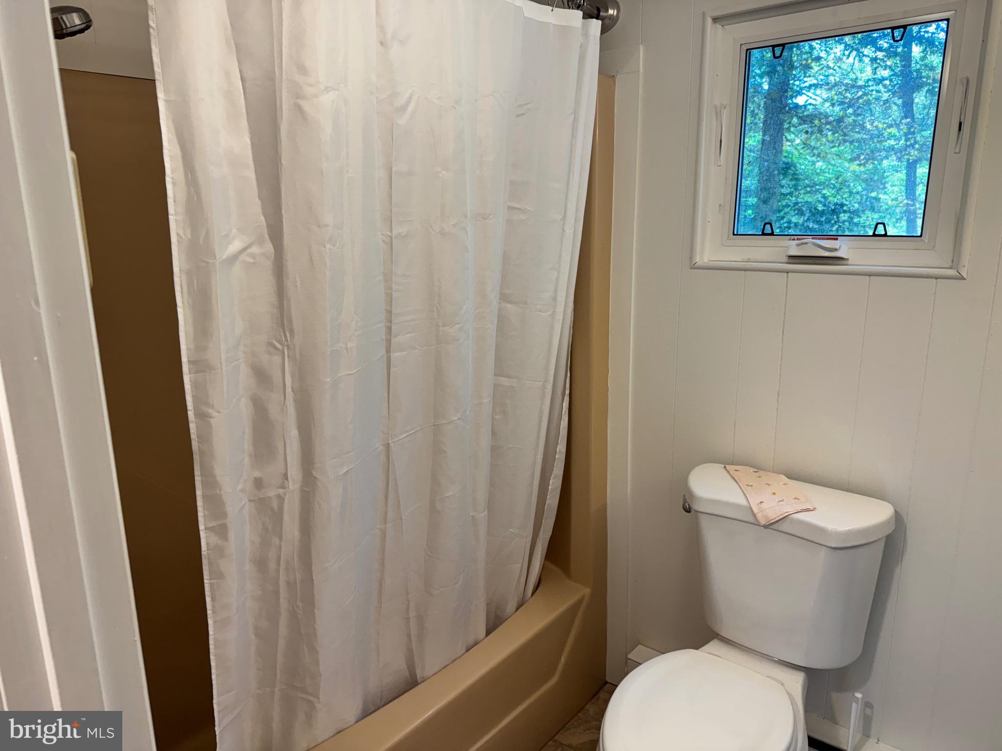 WINONA LAKES - Residential