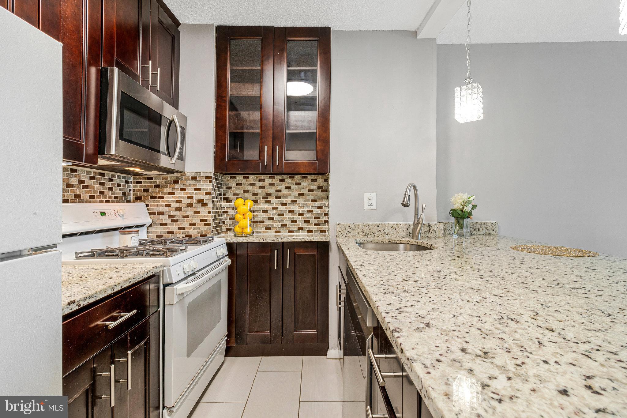 THE FORUM - Residential Lease