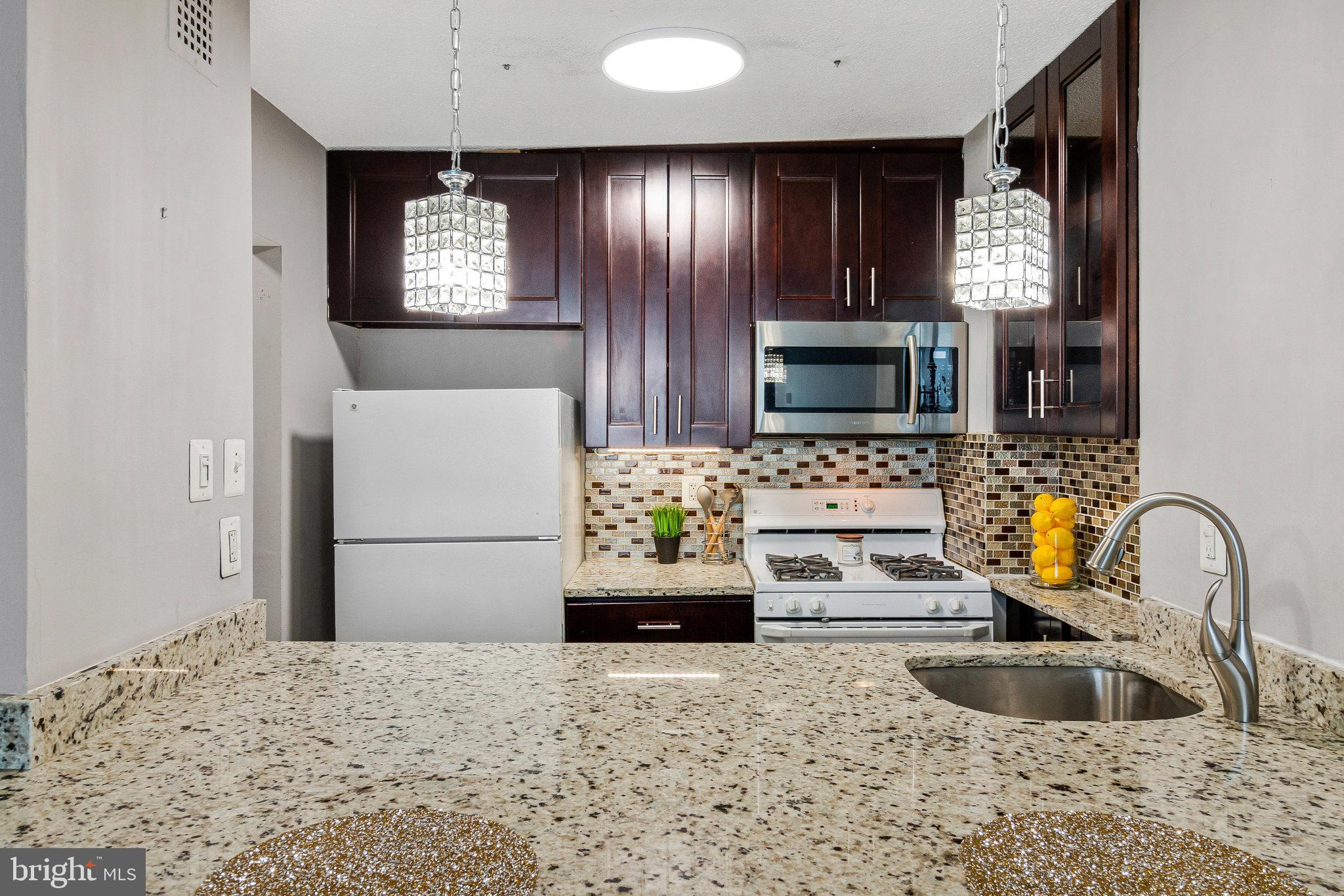 THE FORUM - Residential Lease