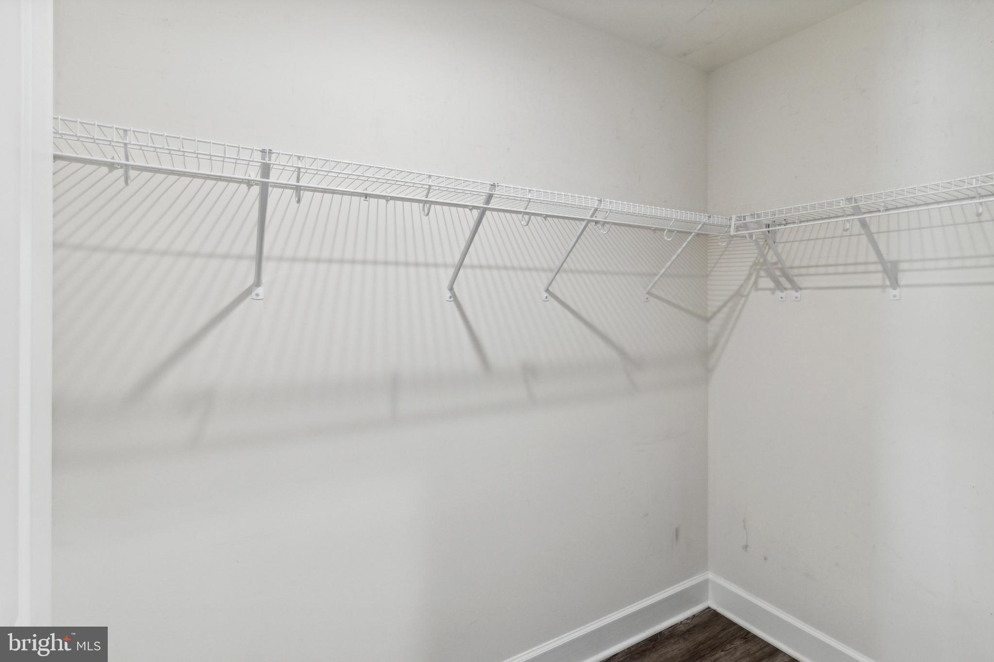 CAPITAL COURT - Residential