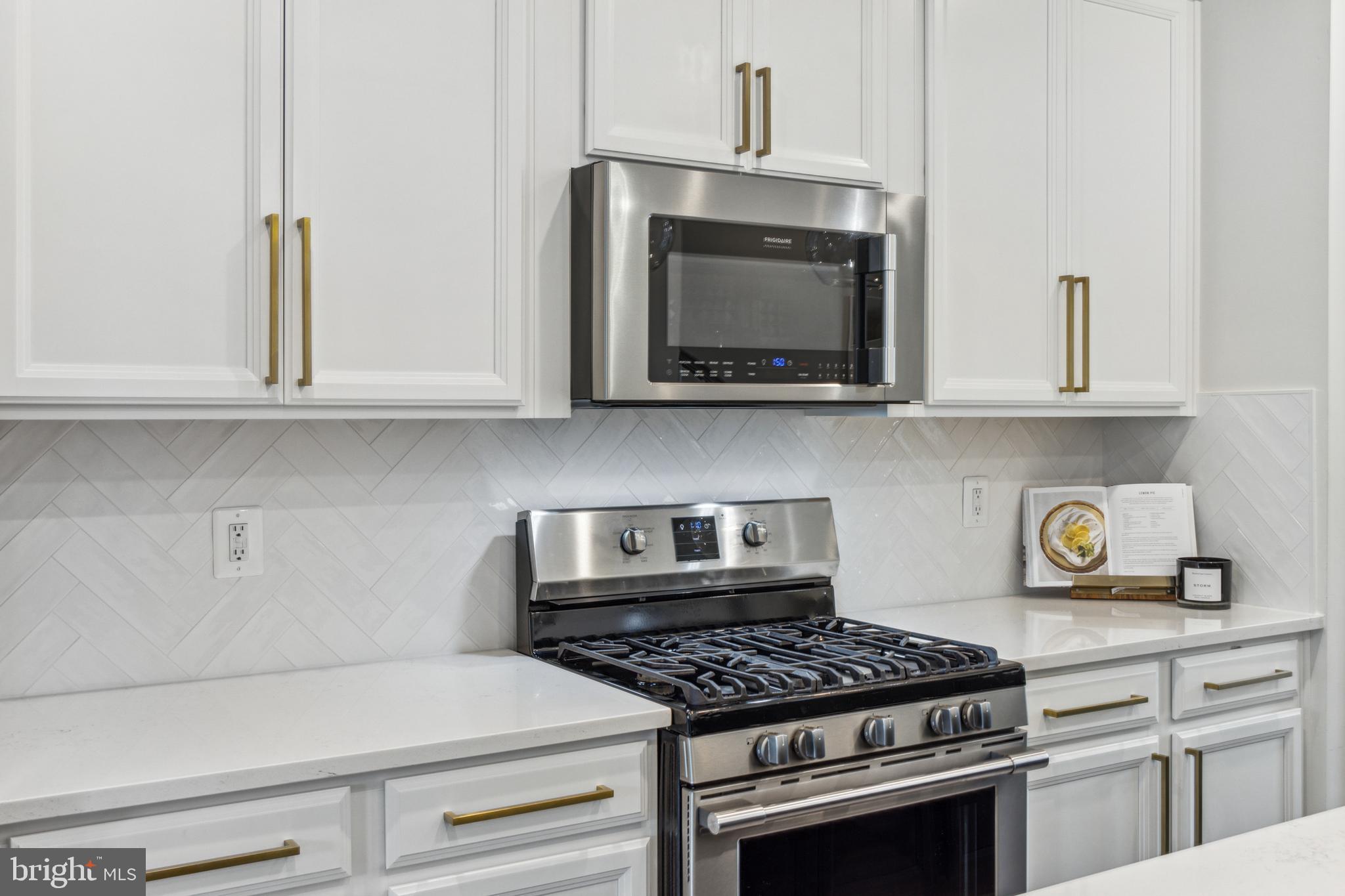 CAPITAL COURT - Residential