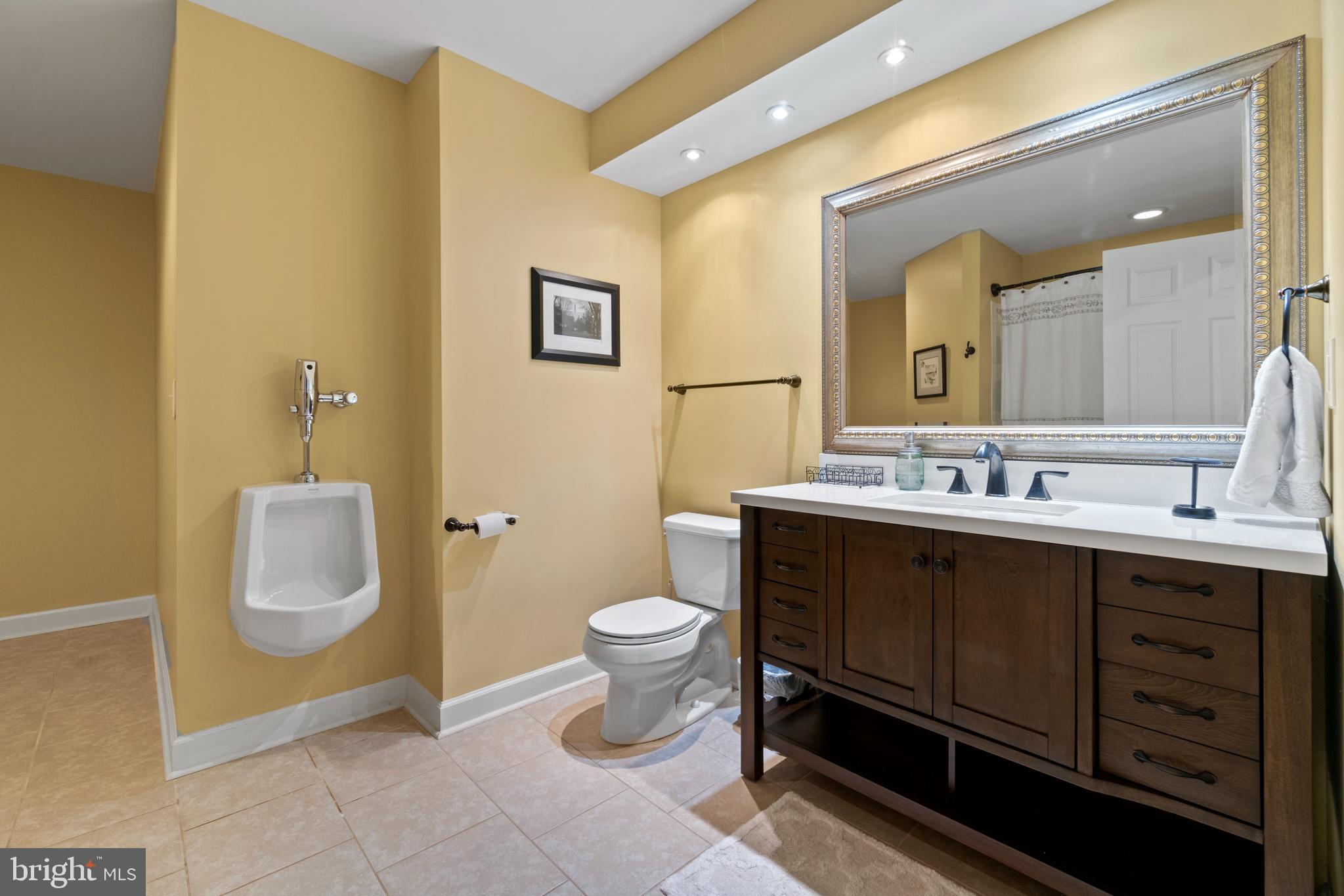 HUNTERS POND - Residential