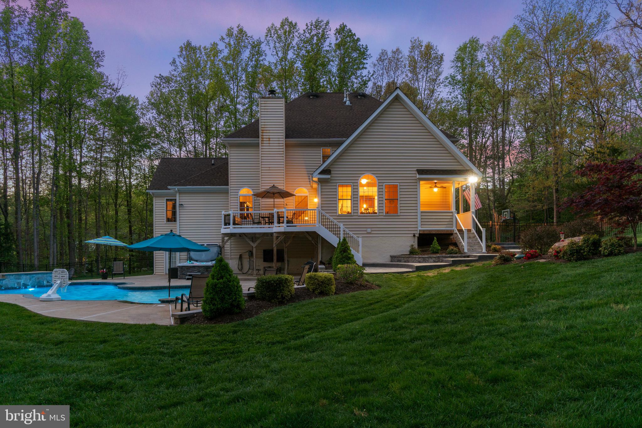 HUNTERS POND - Residential