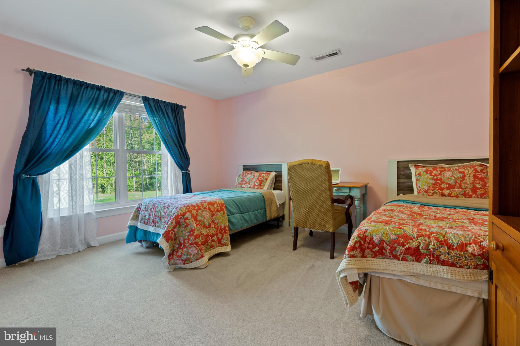 HUNTERS POND - Residential