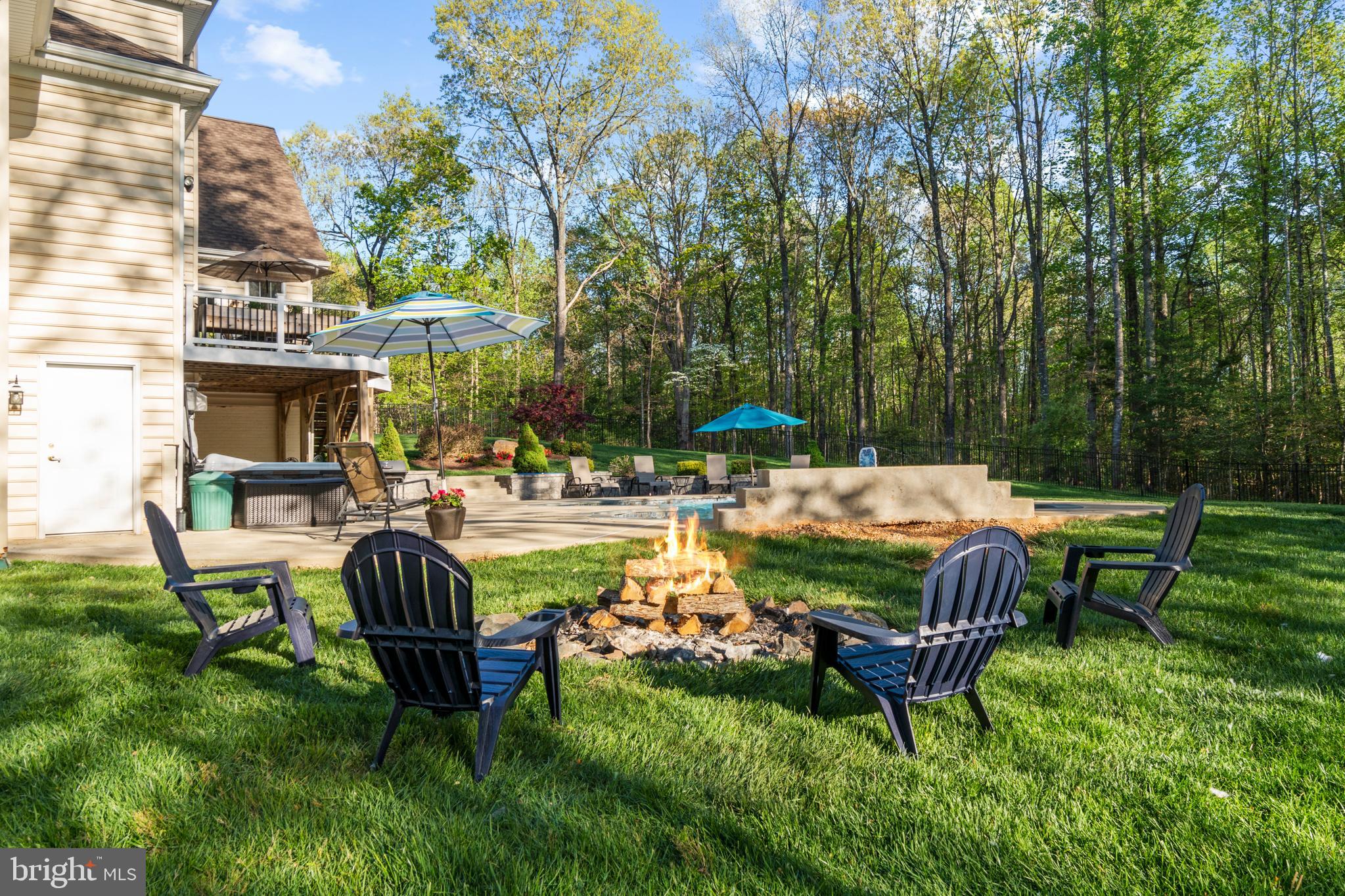 HUNTERS POND - Residential