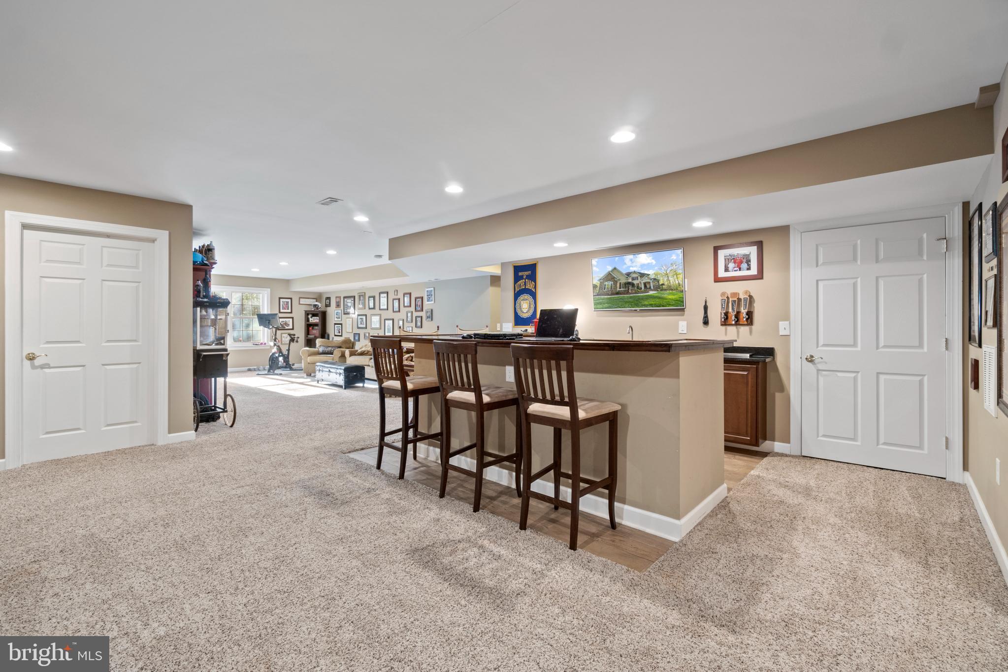 HUNTERS POND - Residential