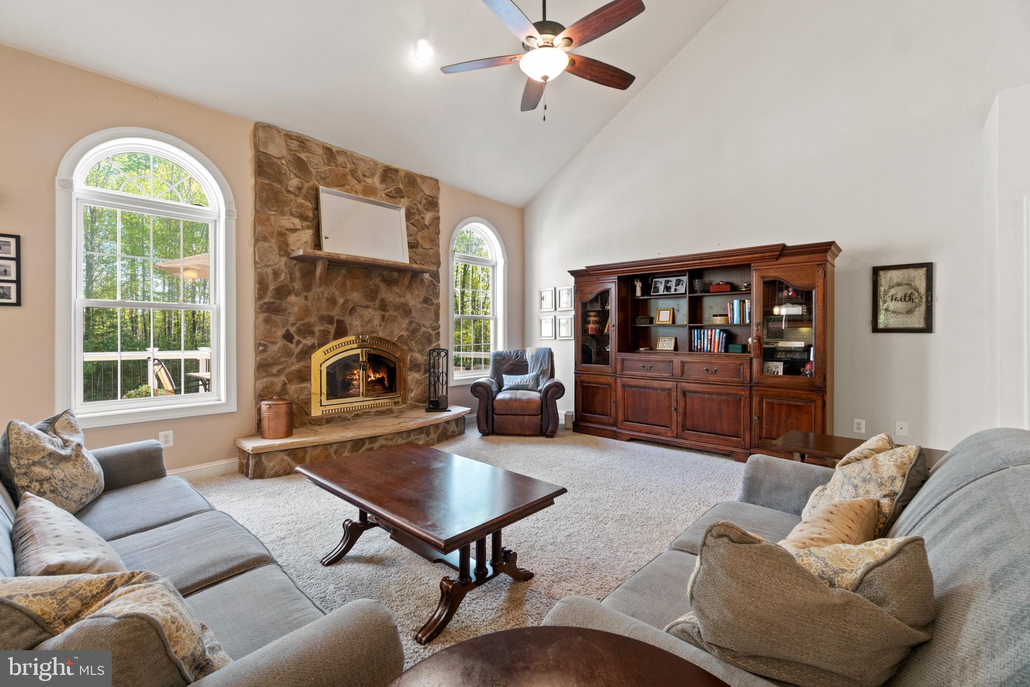 HUNTERS POND - Residential