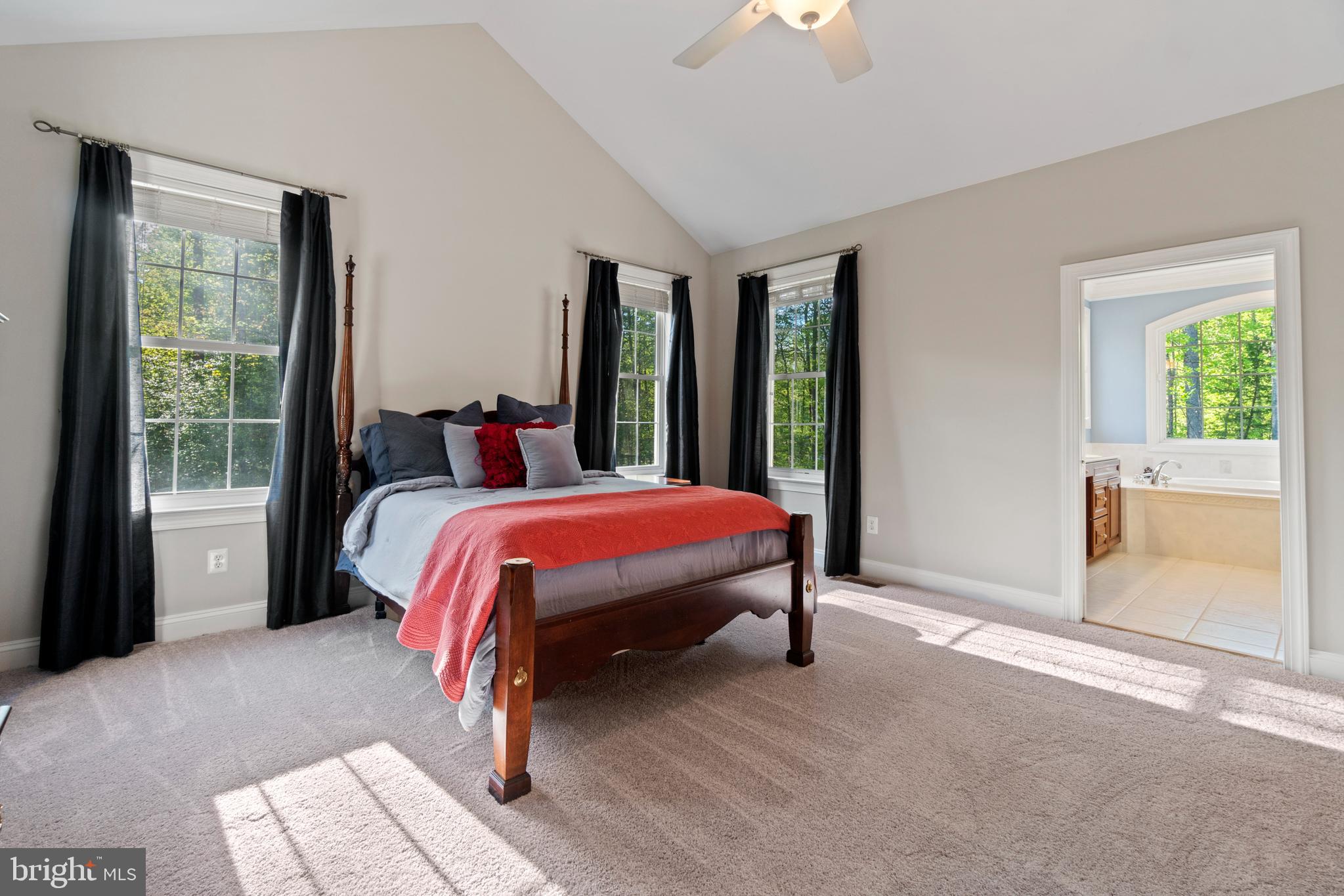 HUNTERS POND - Residential