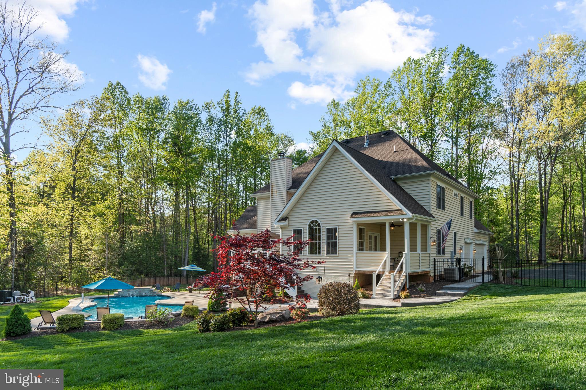 HUNTERS POND - Residential