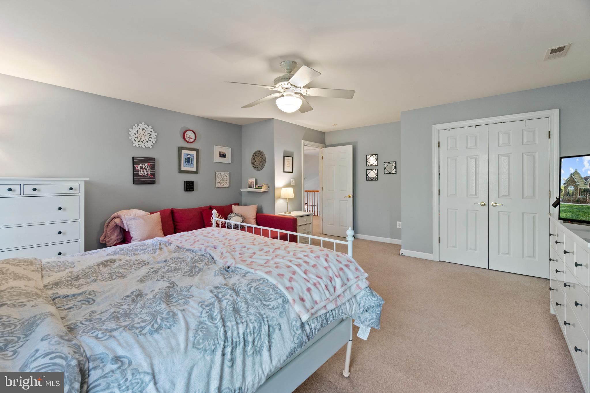 HUNTERS POND - Residential