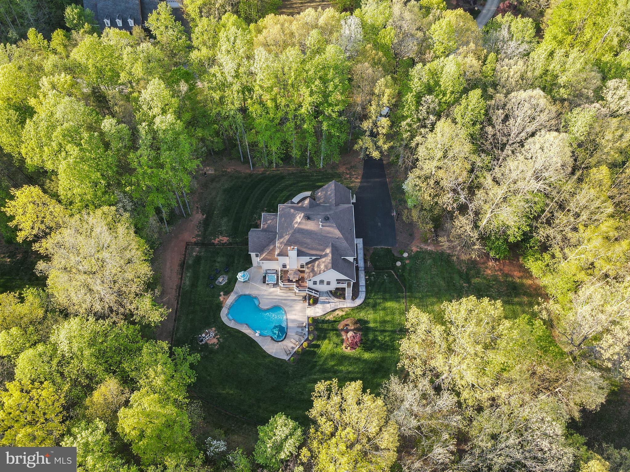 HUNTERS POND - Residential