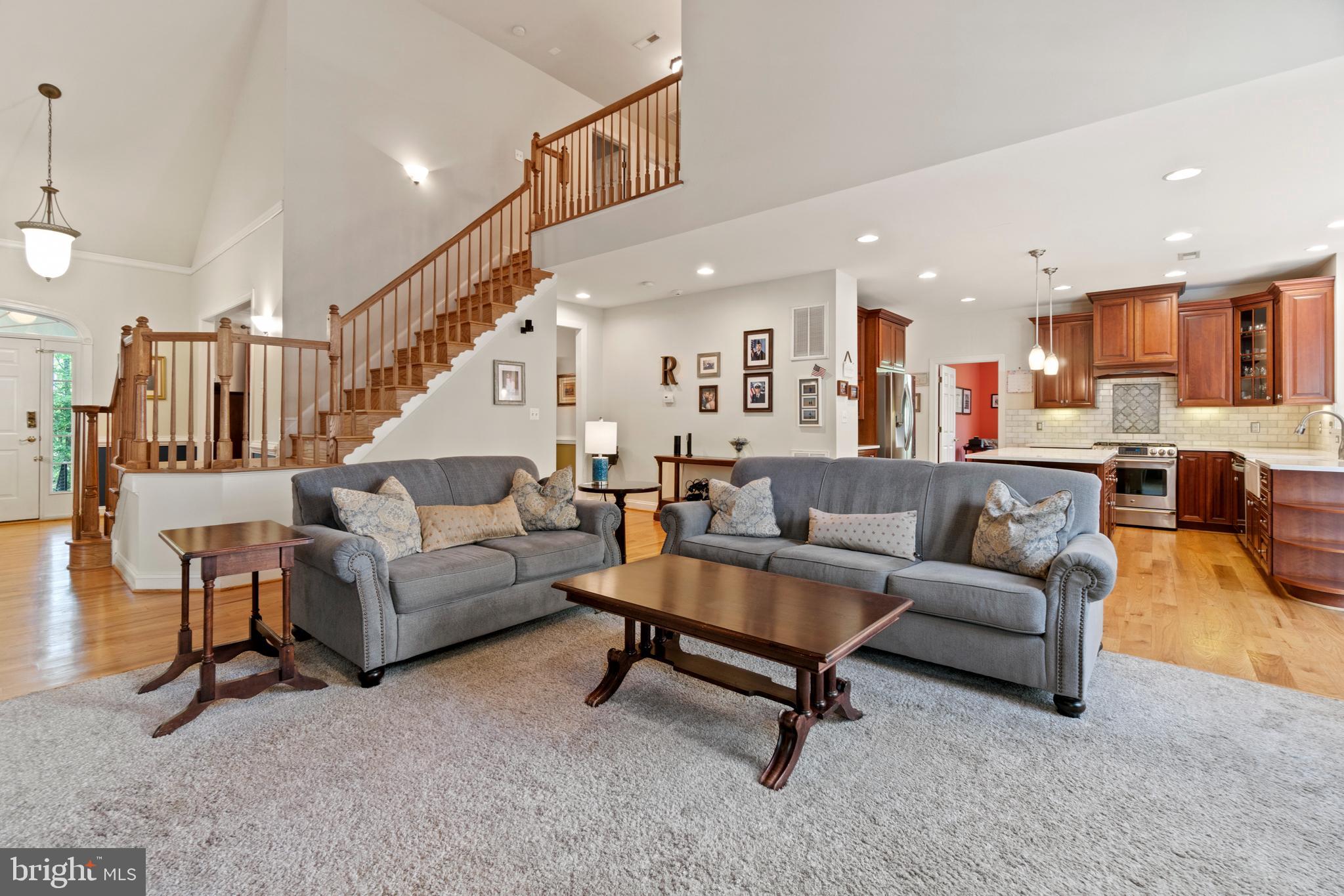 HUNTERS POND - Residential