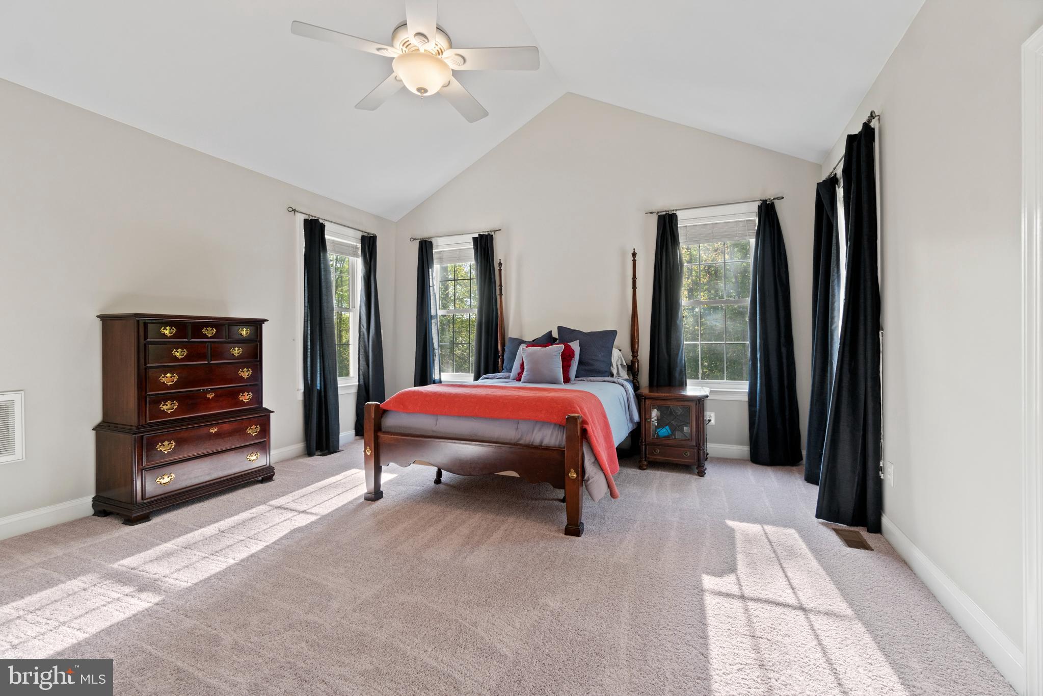 HUNTERS POND - Residential