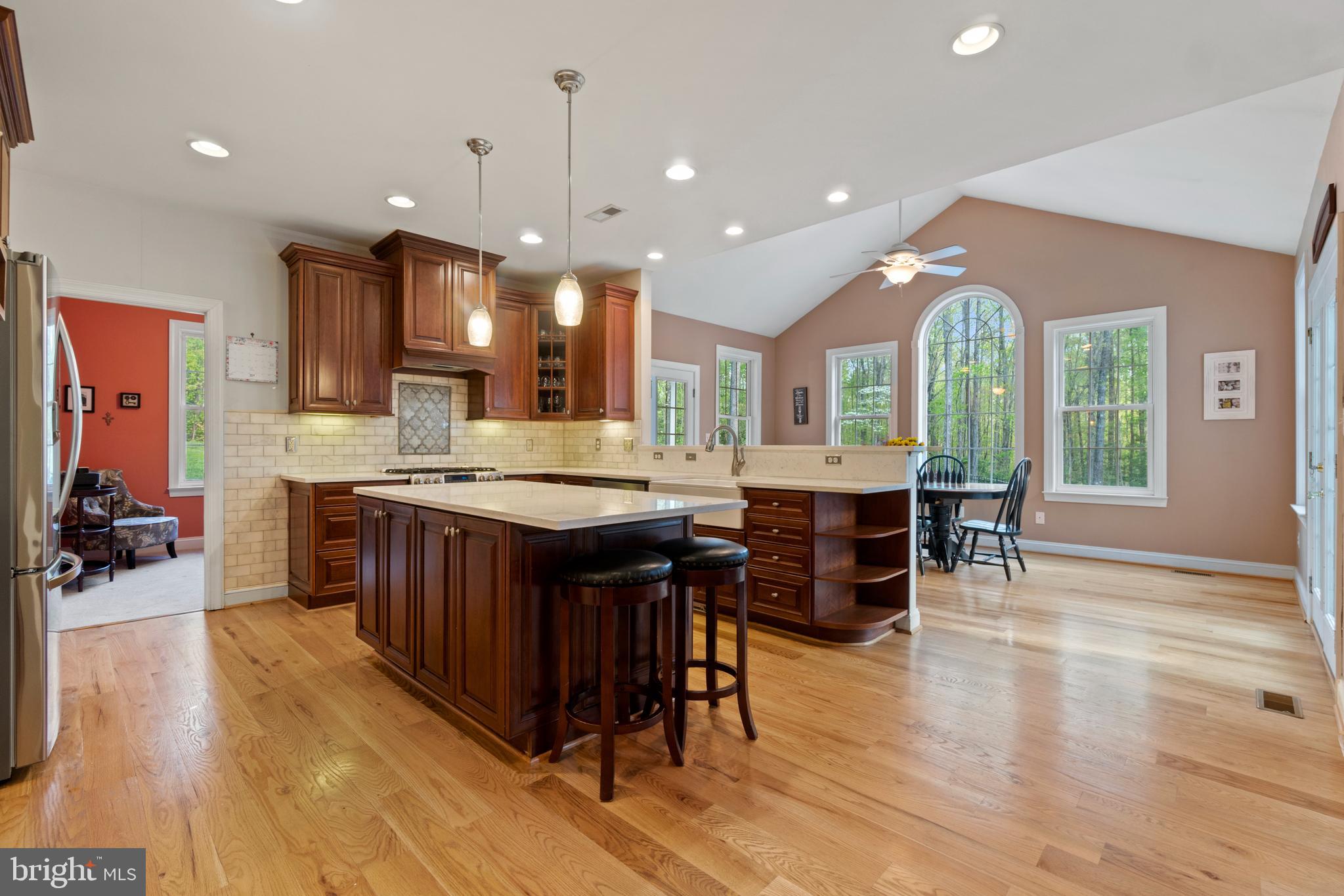 HUNTERS POND - Residential