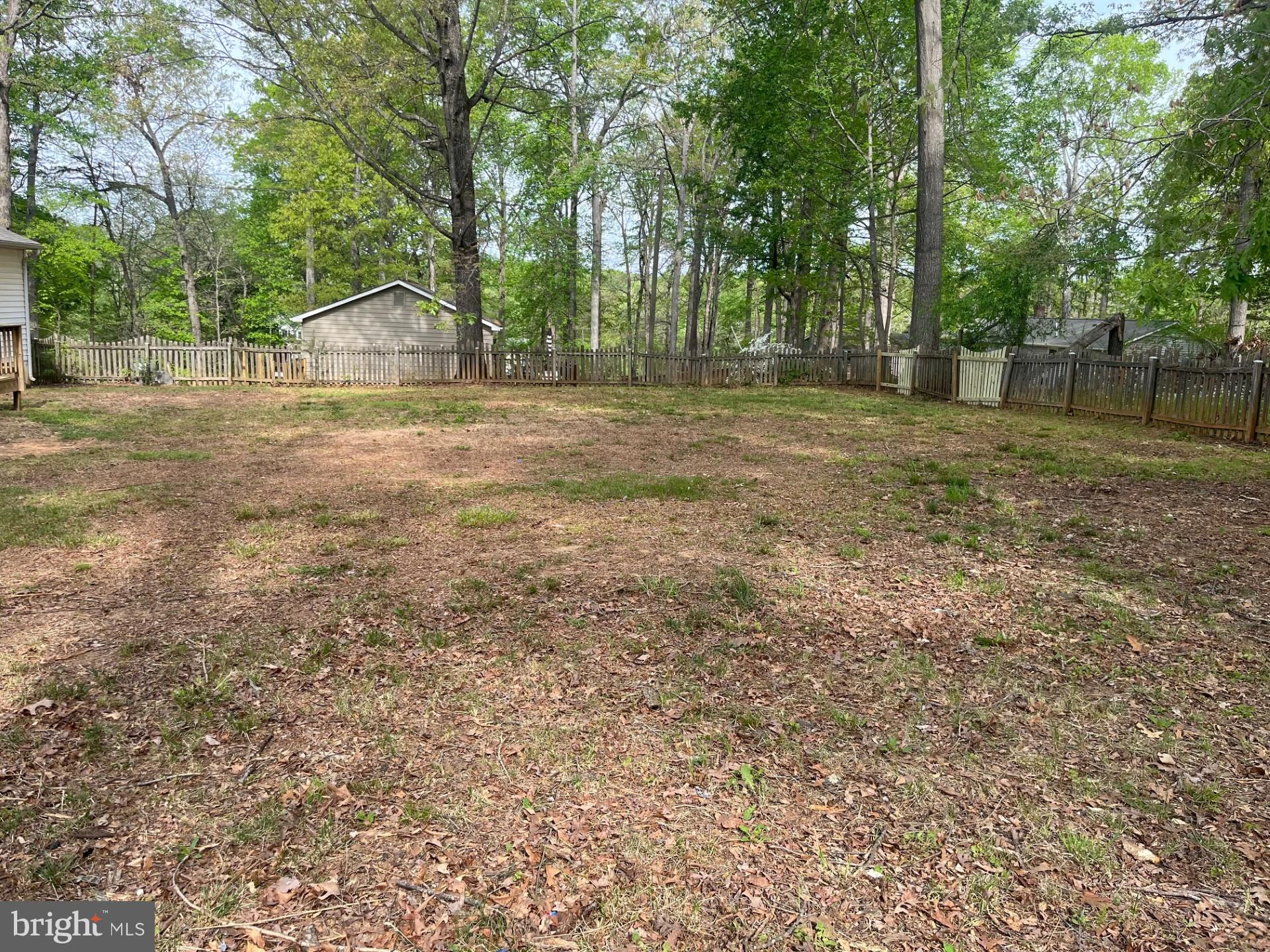 HIDDEN LAKE - Residential