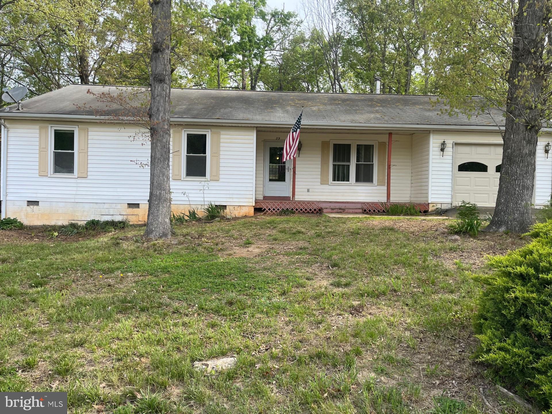 HIDDEN LAKE - Residential