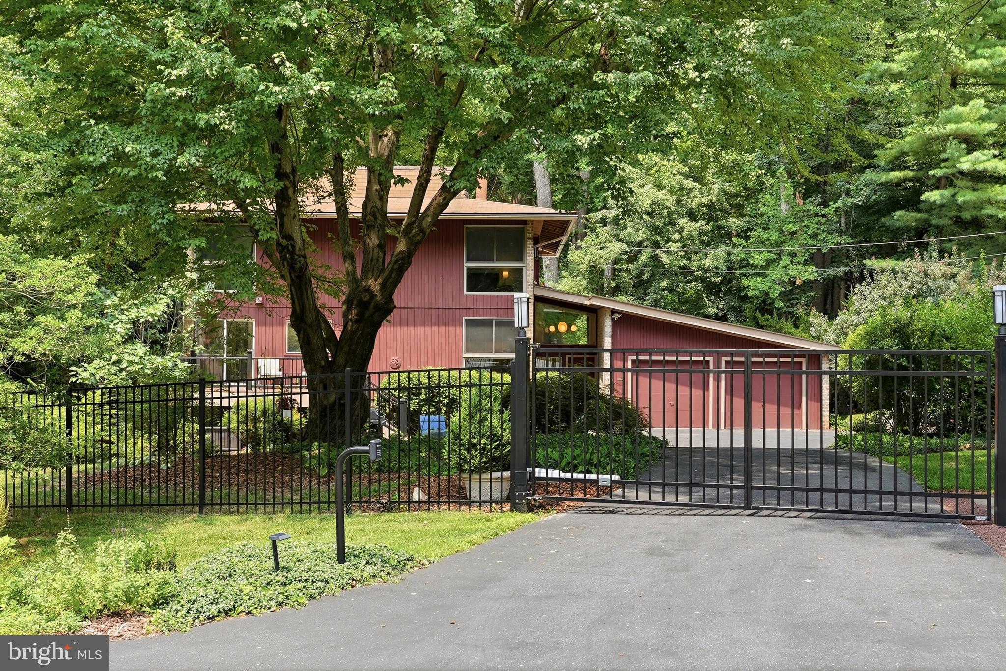 12920 FALMOUTH DRIVE