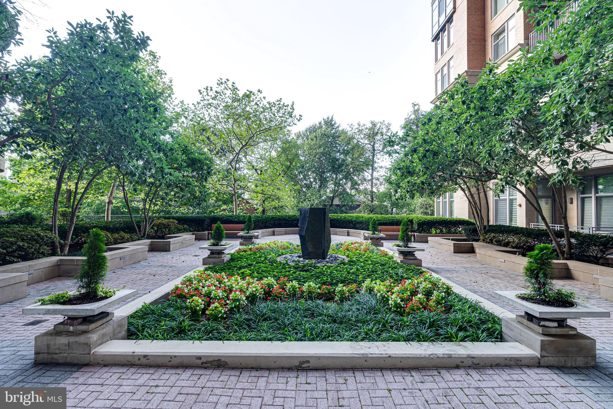 ONE PARK CREST - Residential Lease