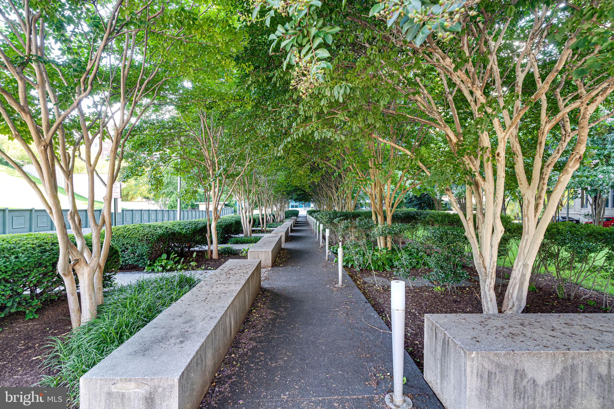 ONE PARK CREST - Residential Lease