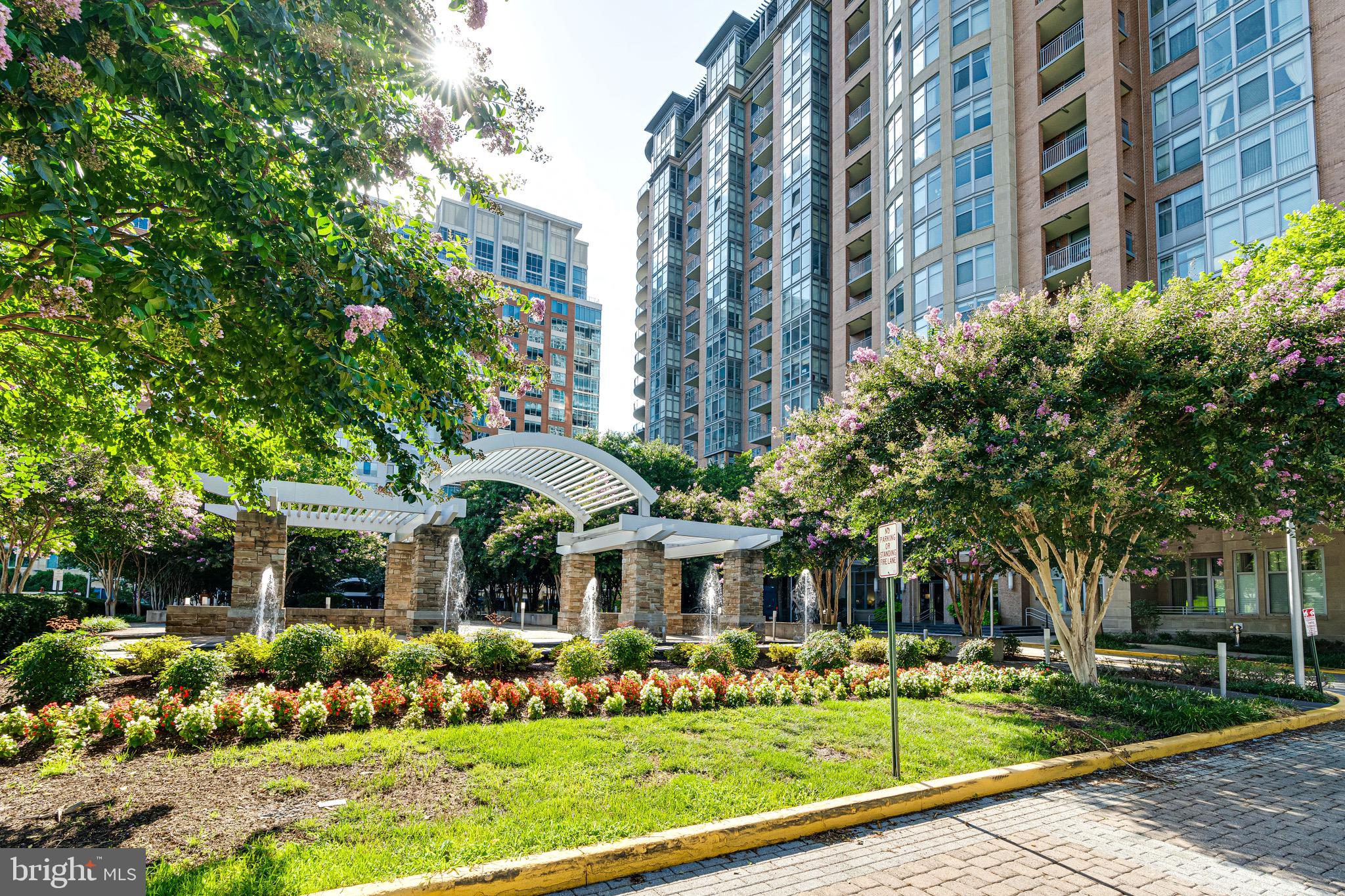 ONE PARK CREST - Residential Lease