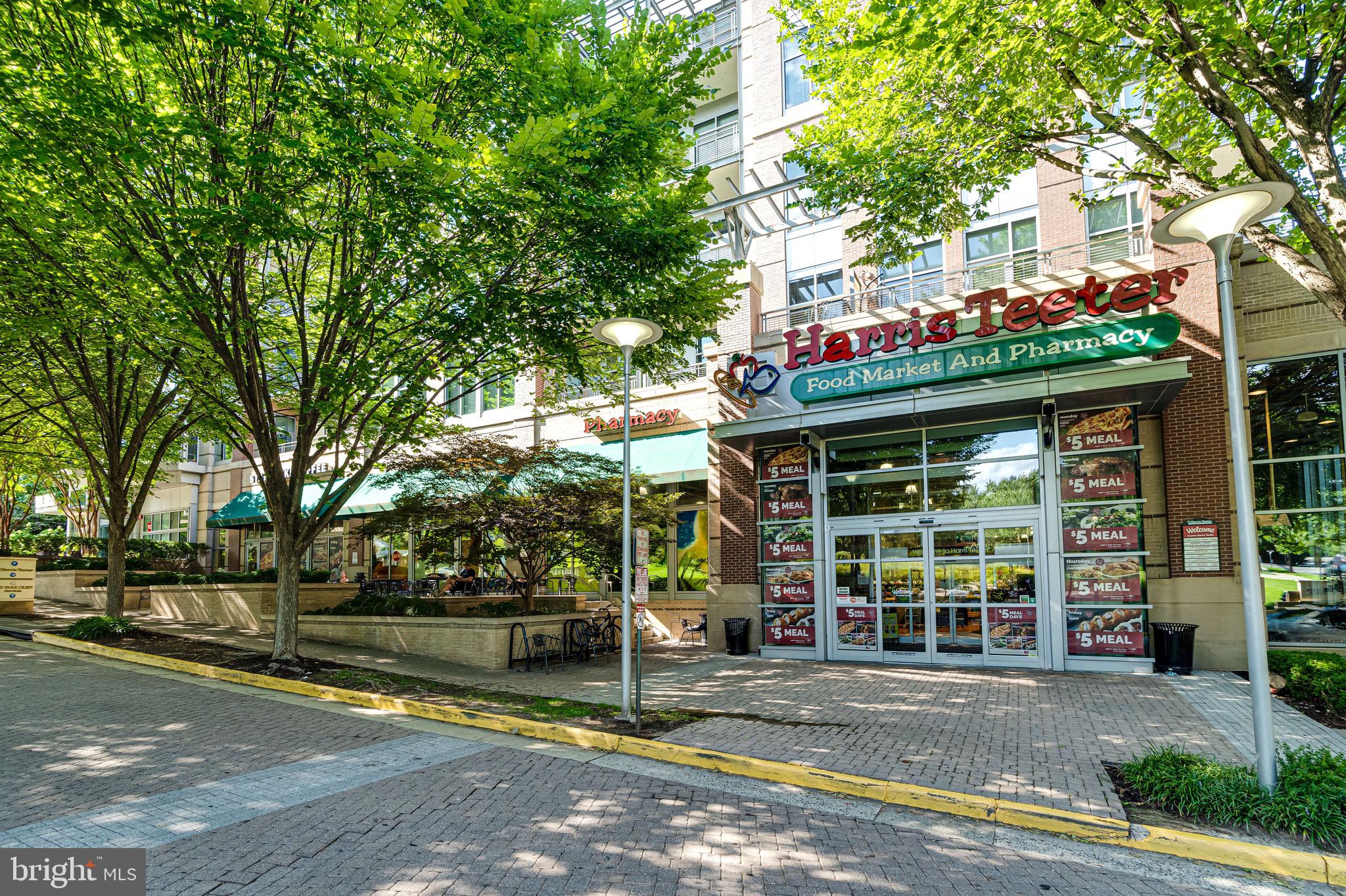 ONE PARK CREST - Residential Lease