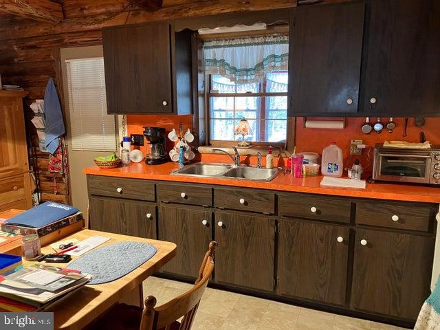 62 NARRAGANSETT TRAIL